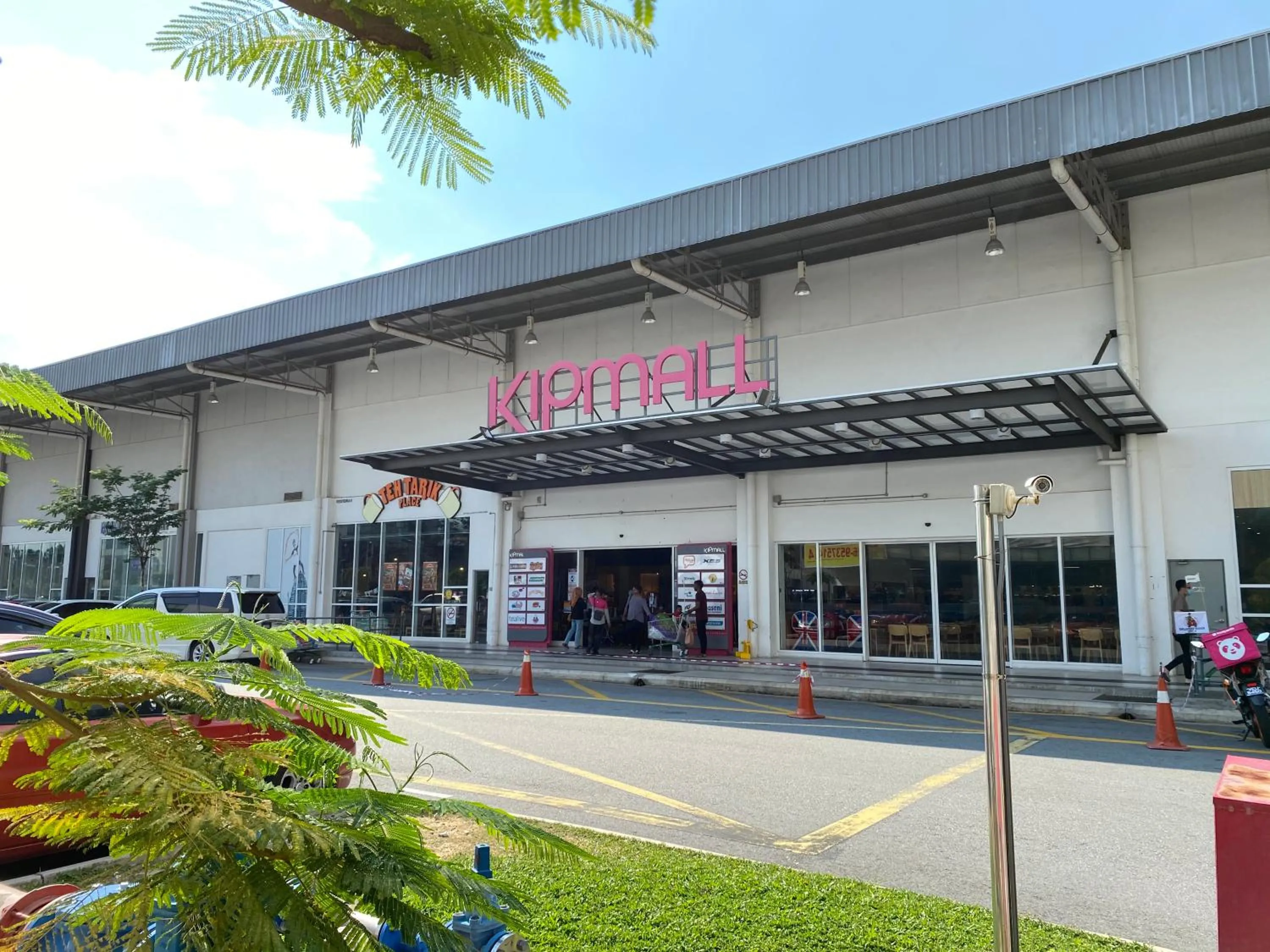 Nearby landmark in Terminal VIP Lounge @ Near KLIA Sepang