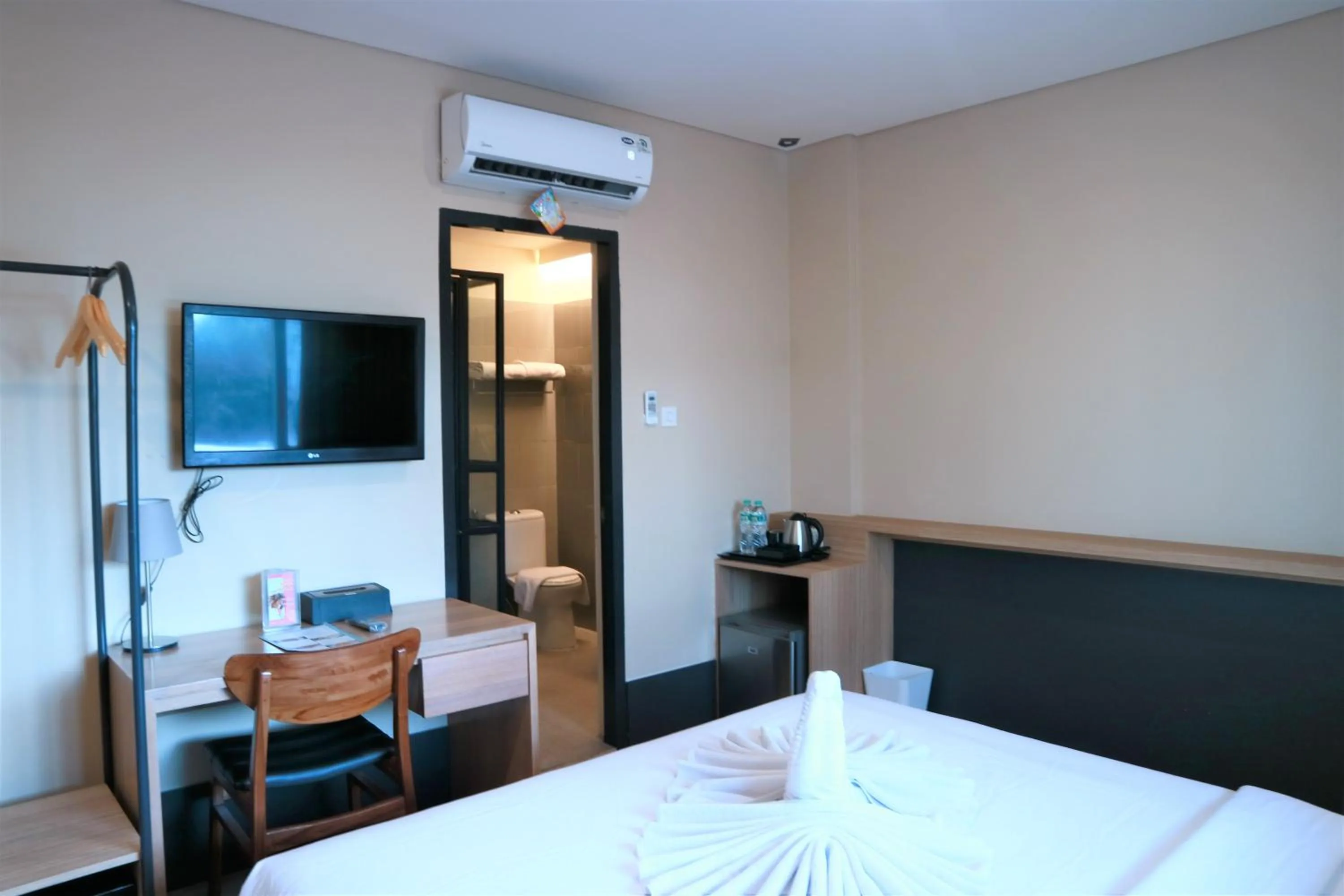 TV and multimedia, Bed in Liberta Hub Blok M Jakarta