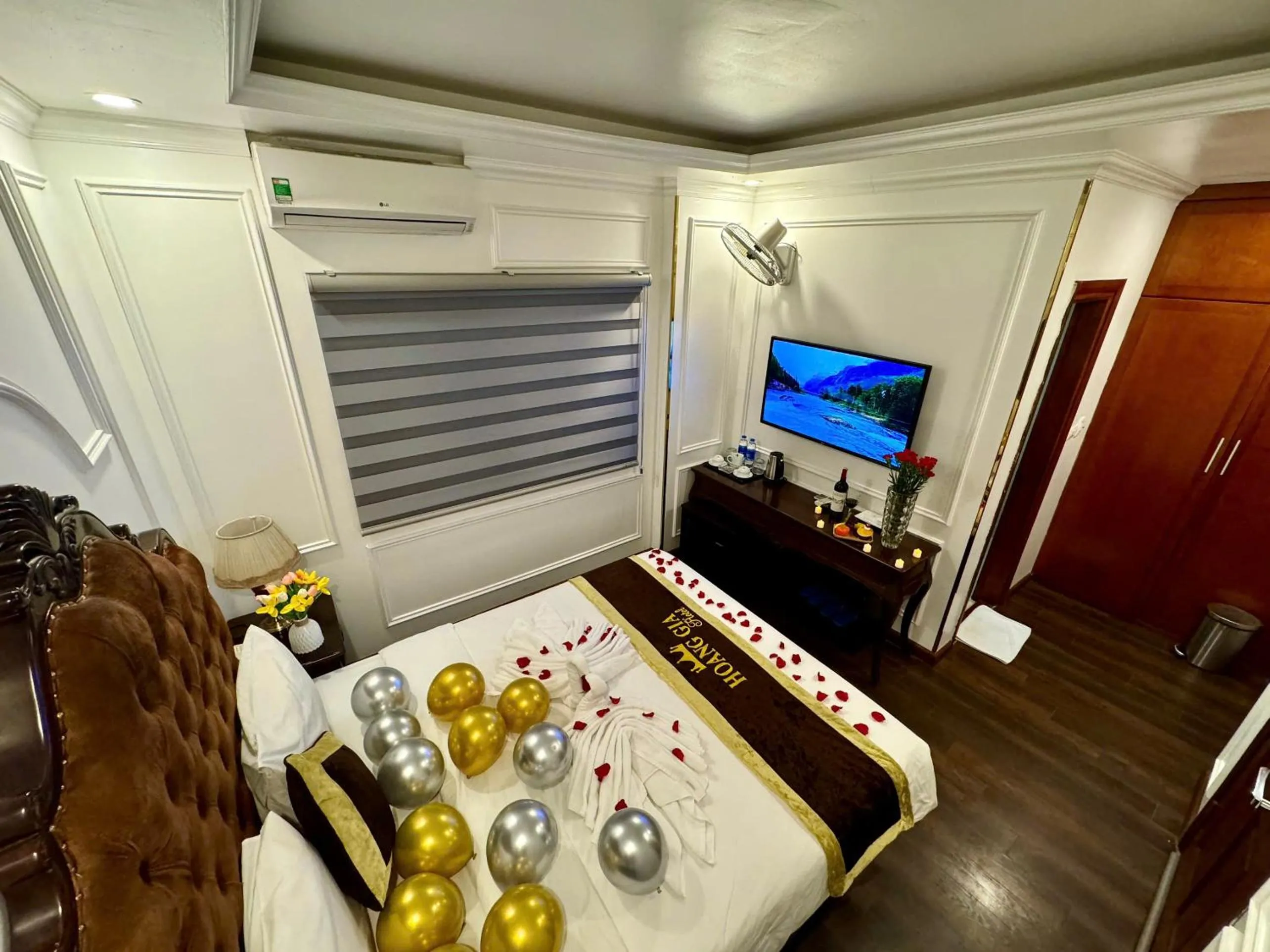 Bed in Hoàng Gia Hotel Nhân Hòa