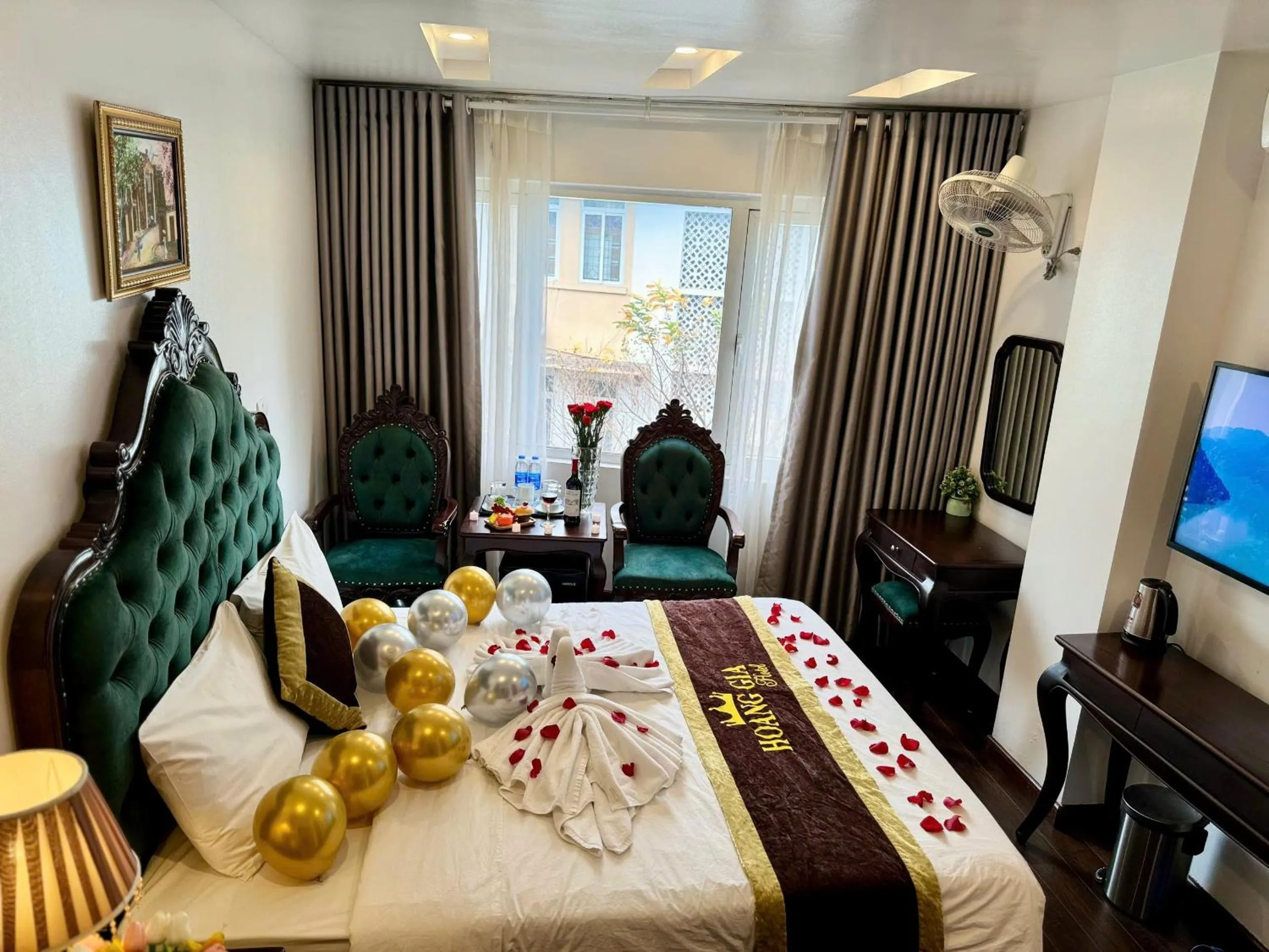 Bed in Hoàng Gia Hotel Nhân Hòa