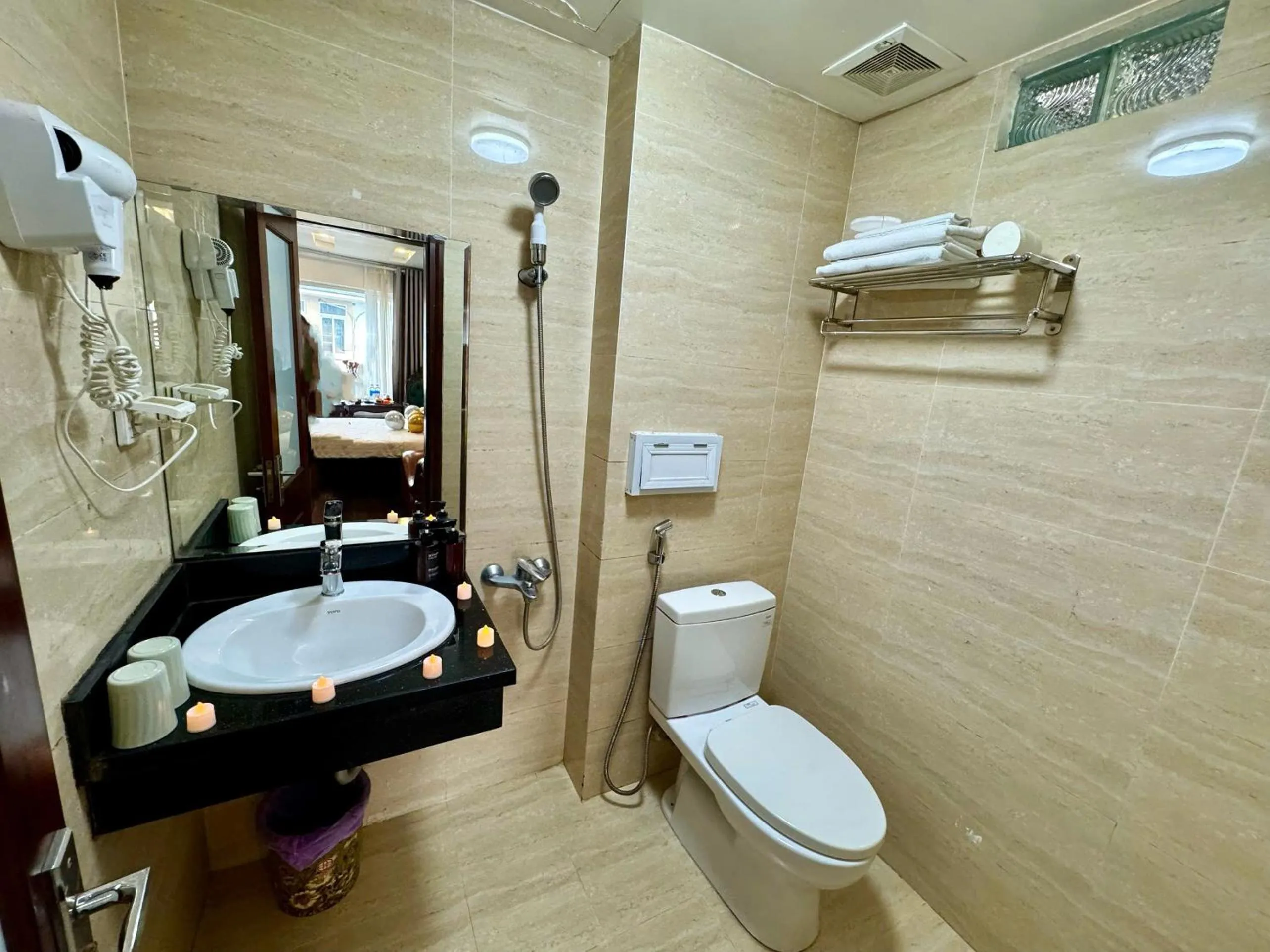 Bathroom in Hoàng Gia Hotel Nhân Hòa