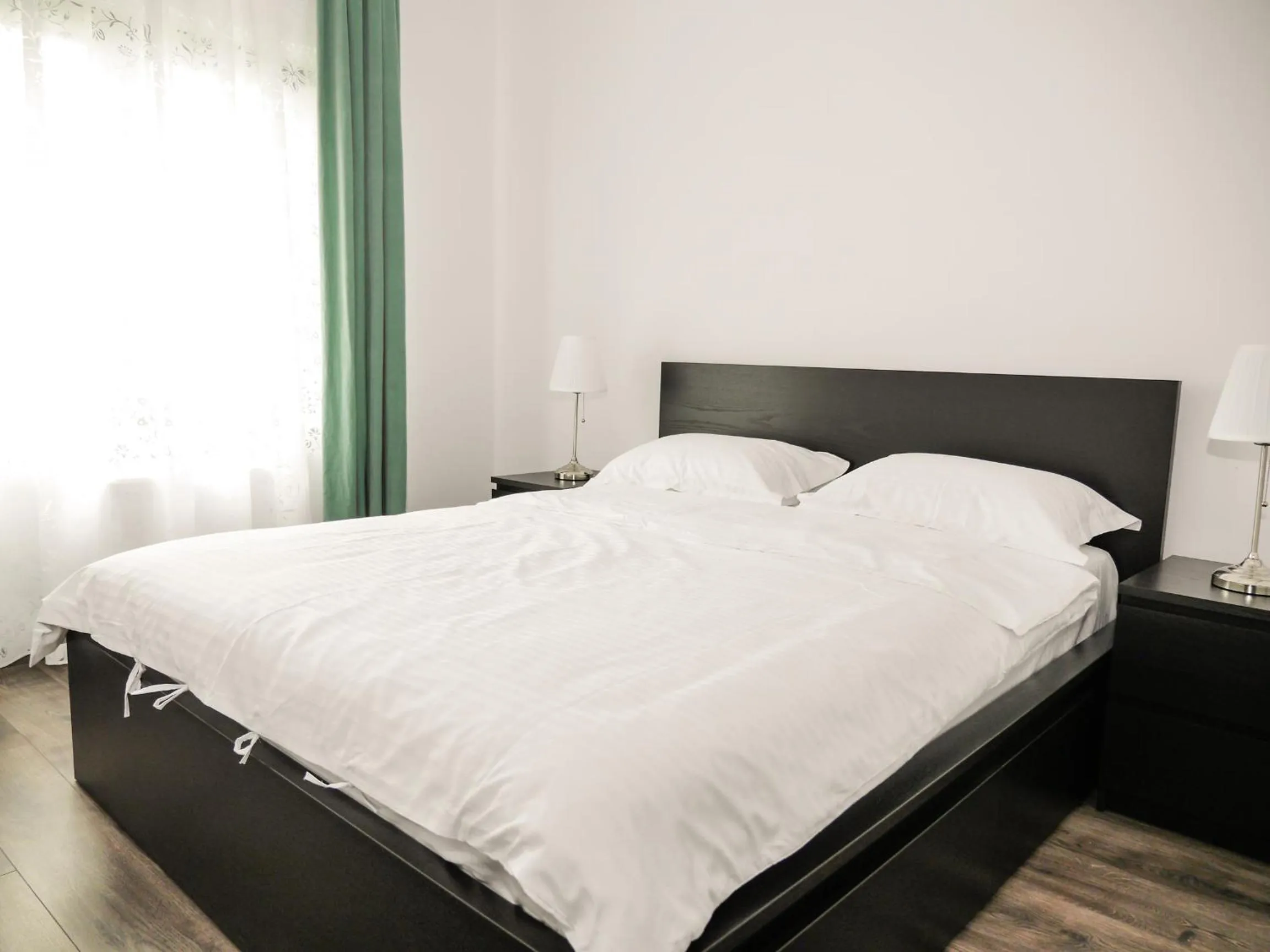 Bedroom, Bed in Clement Apartments