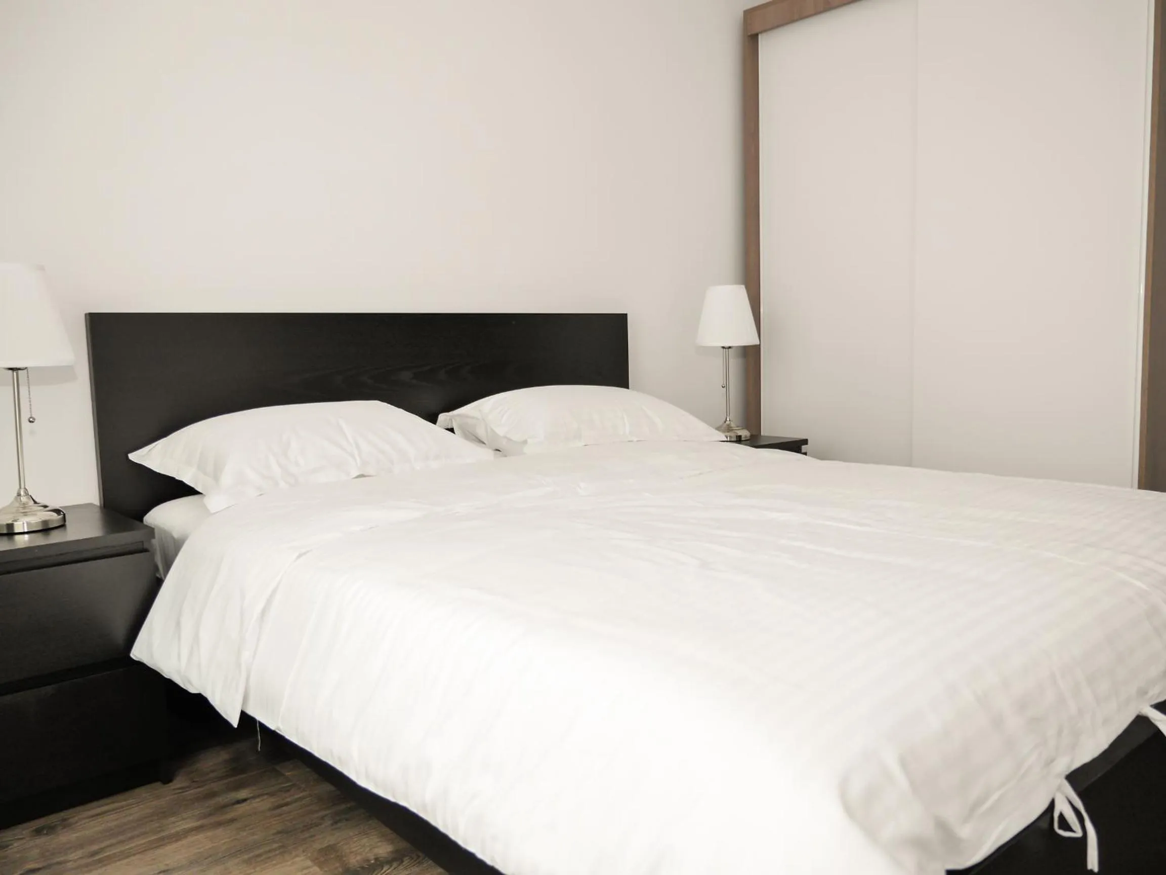 Bedroom, Bed in Clement Apartments