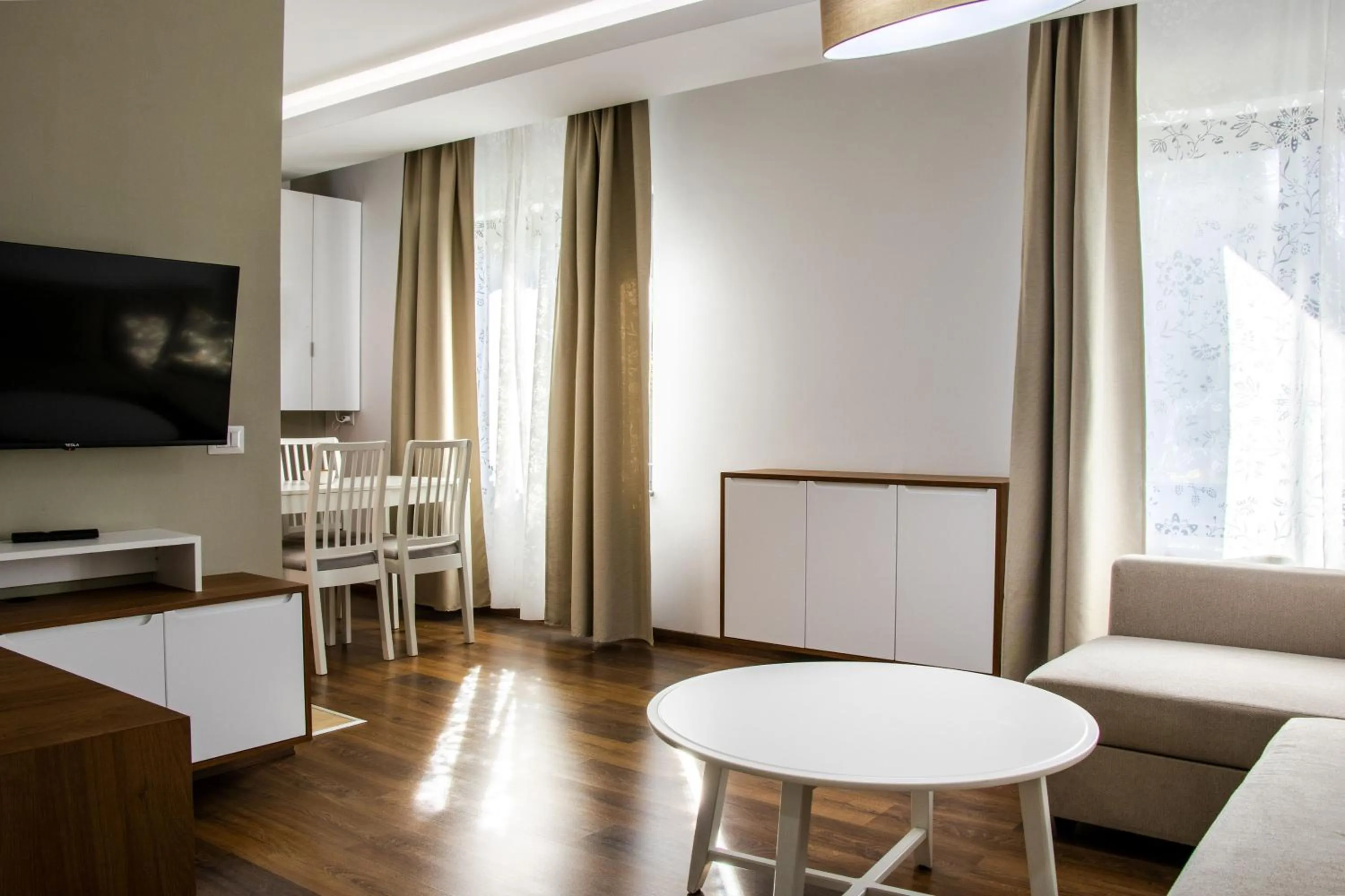 TV and multimedia in Clement Apartments