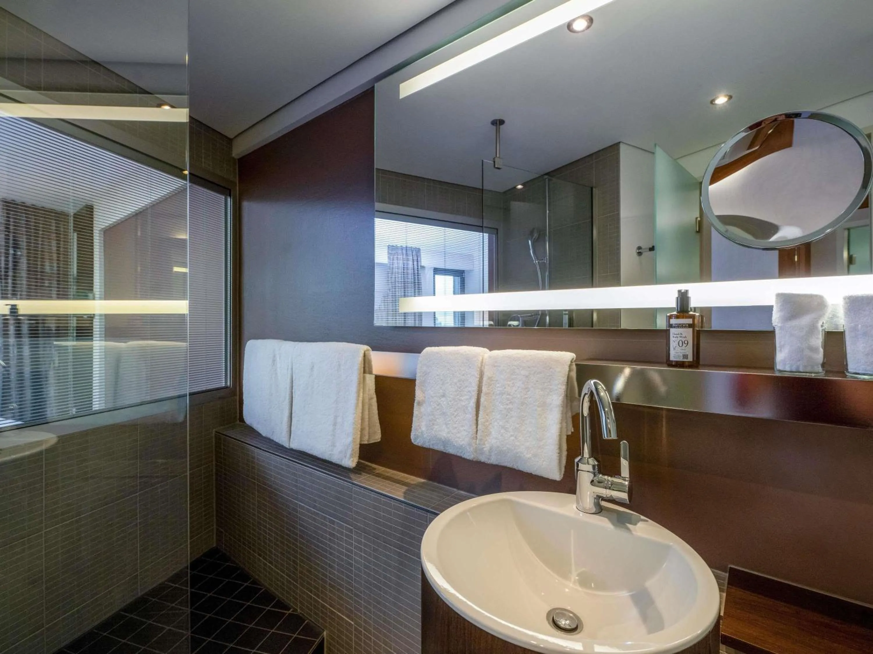 Bedroom in MÖVENPICK Hotel Hamburg City