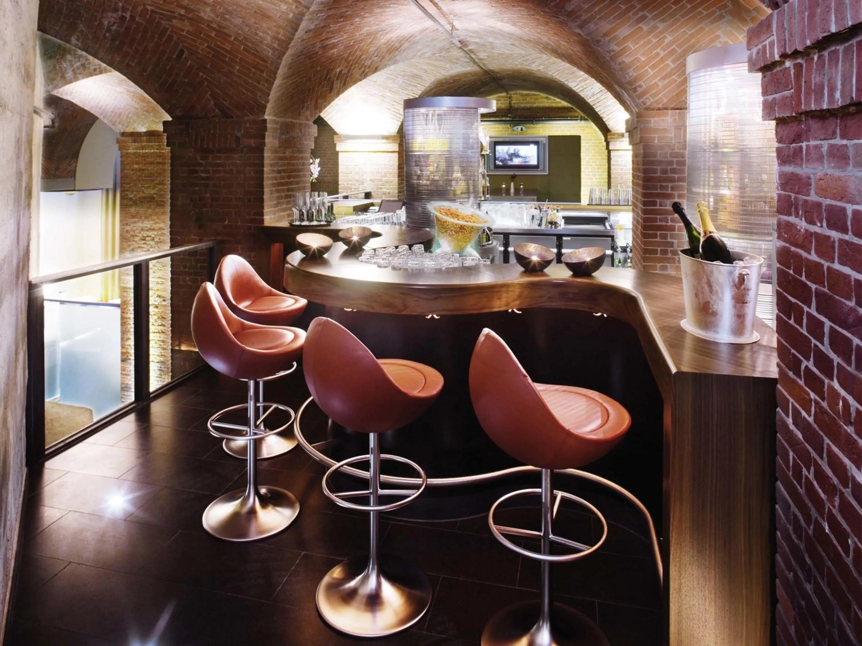 Restaurant/places to eat in MÖVENPICK Hotel Hamburg City