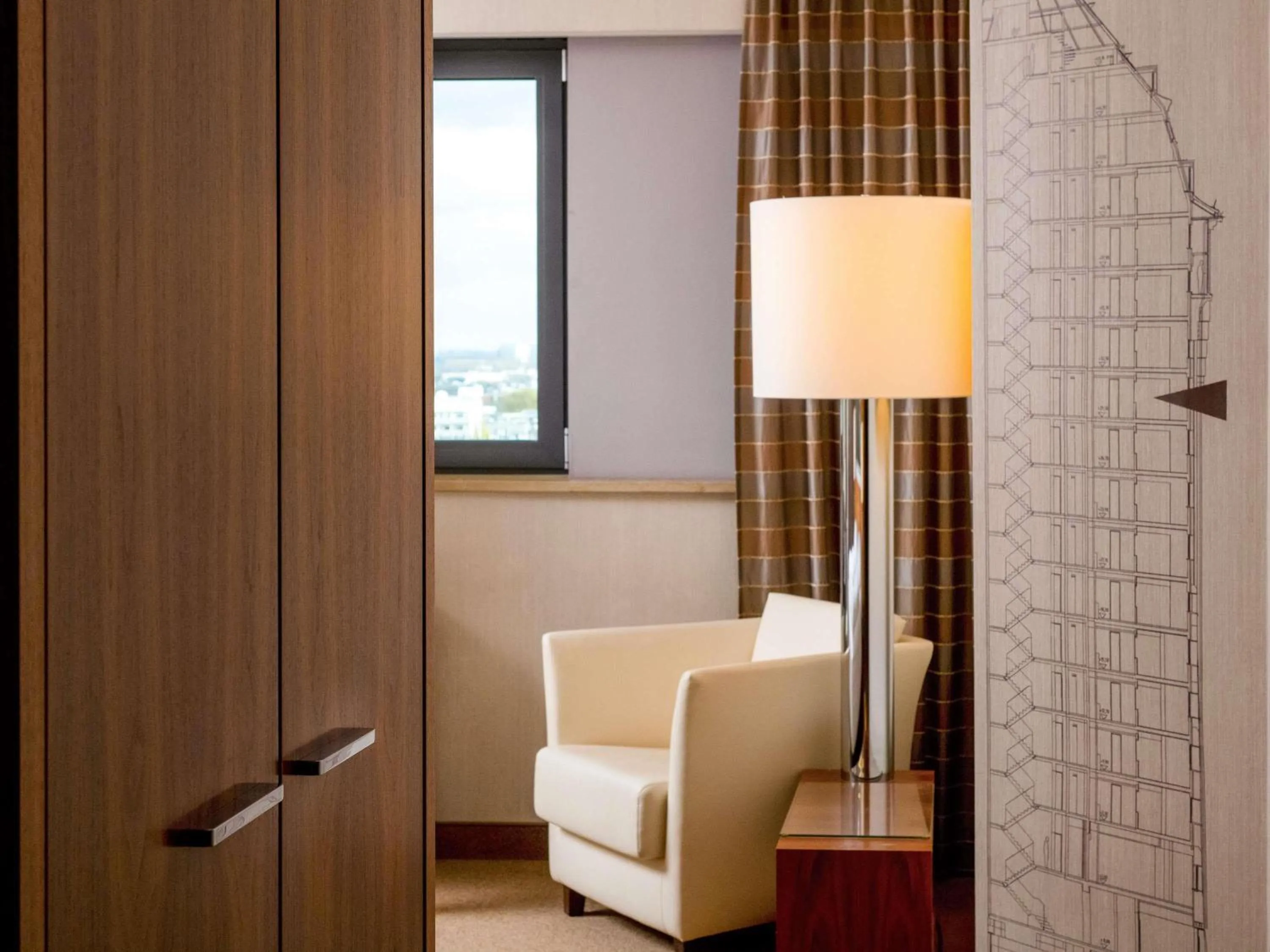 Bedroom in MÖVENPICK Hotel Hamburg City