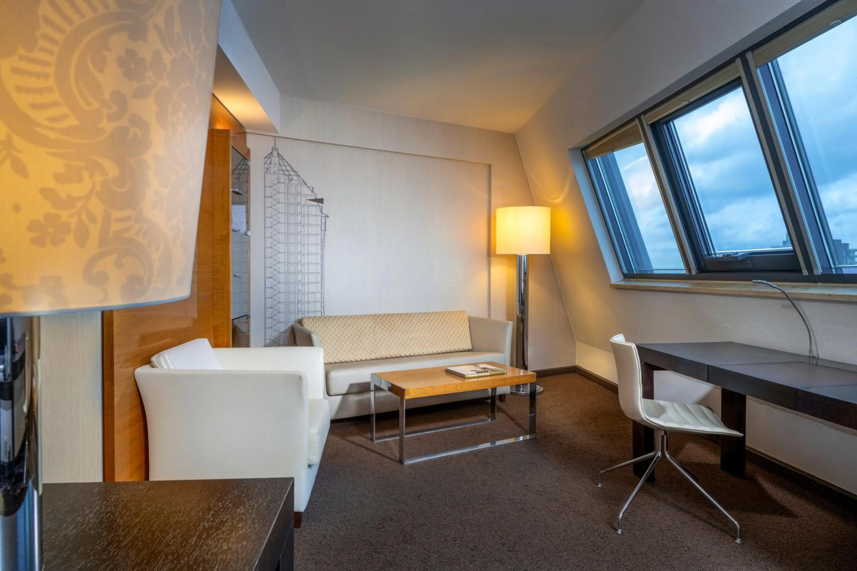 Quiet street view in MÖVENPICK Hotel Hamburg City