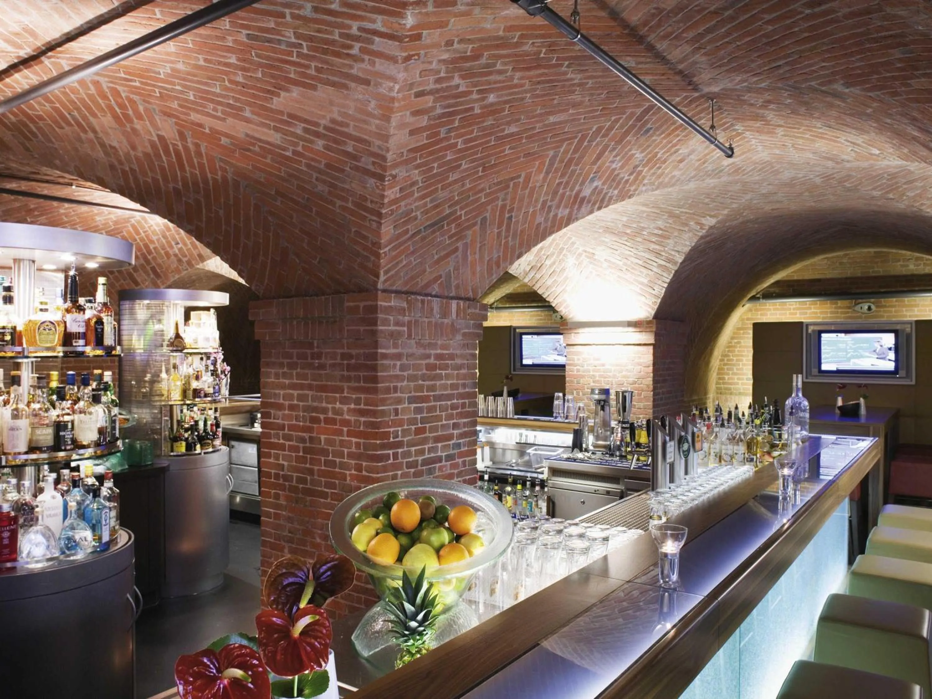 Lounge or bar in MÖVENPICK Hotel Hamburg City