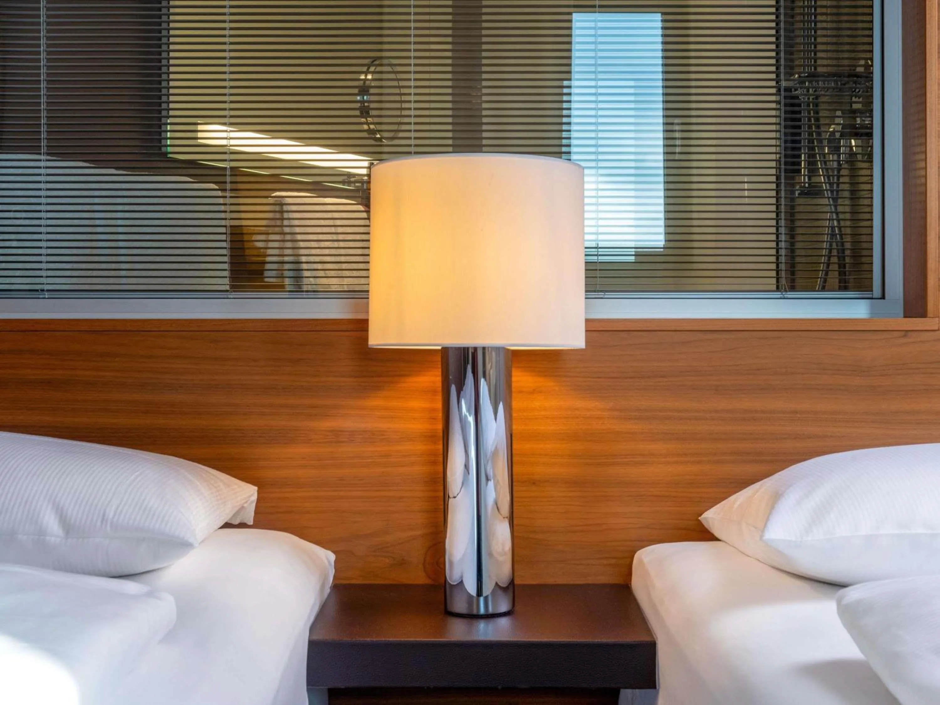 Bedroom in MÖVENPICK Hotel Hamburg City