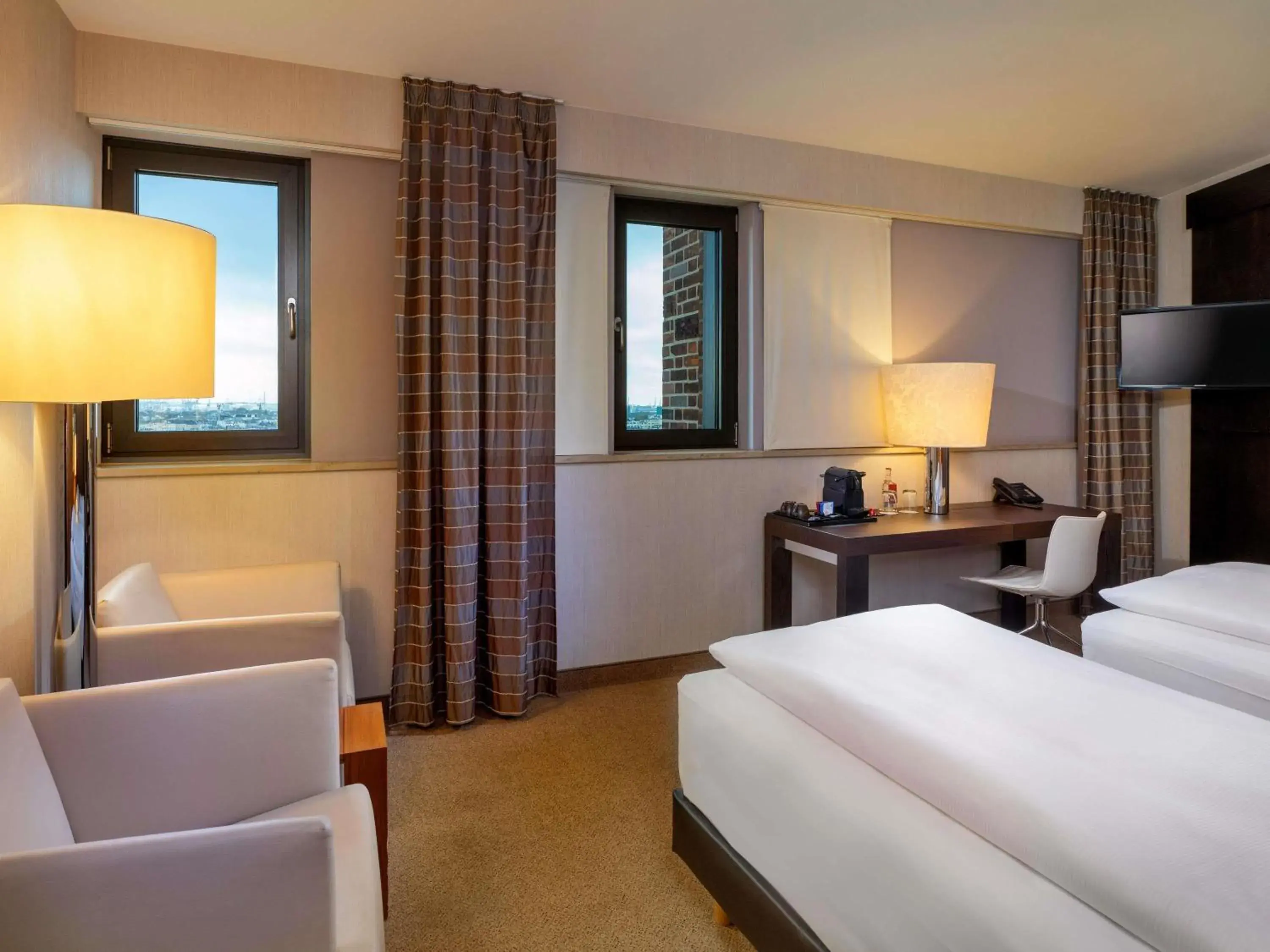 Superior Twin Room - single occupancy in MÖVENPICK Hotel Hamburg City Superior Twin Room - single occupancy in MÖVENPICK Hotel Hamburg City