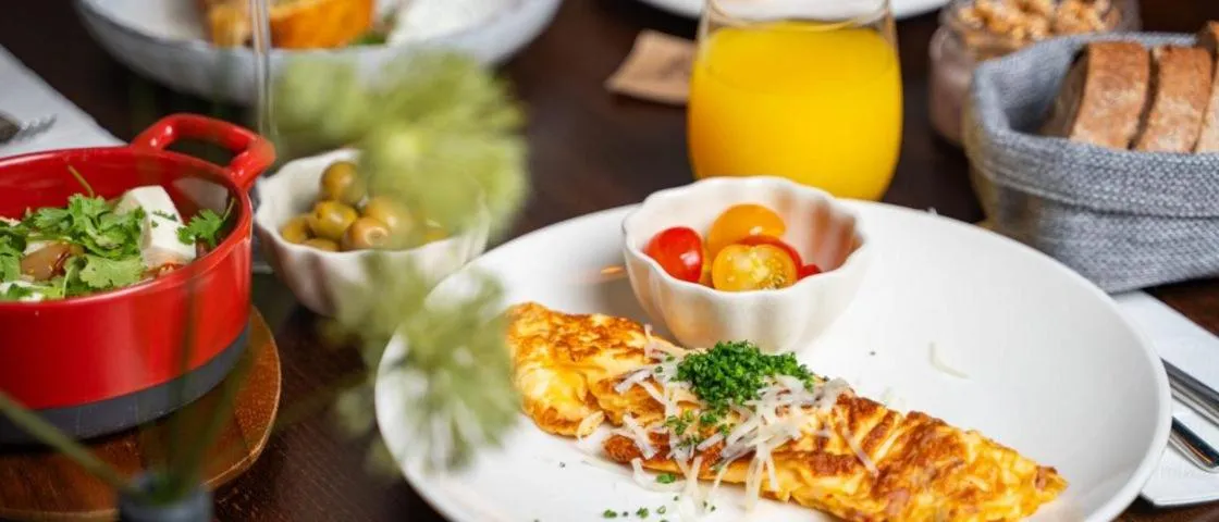 Restaurant/places to eat in Room42 - Suites & Apartments