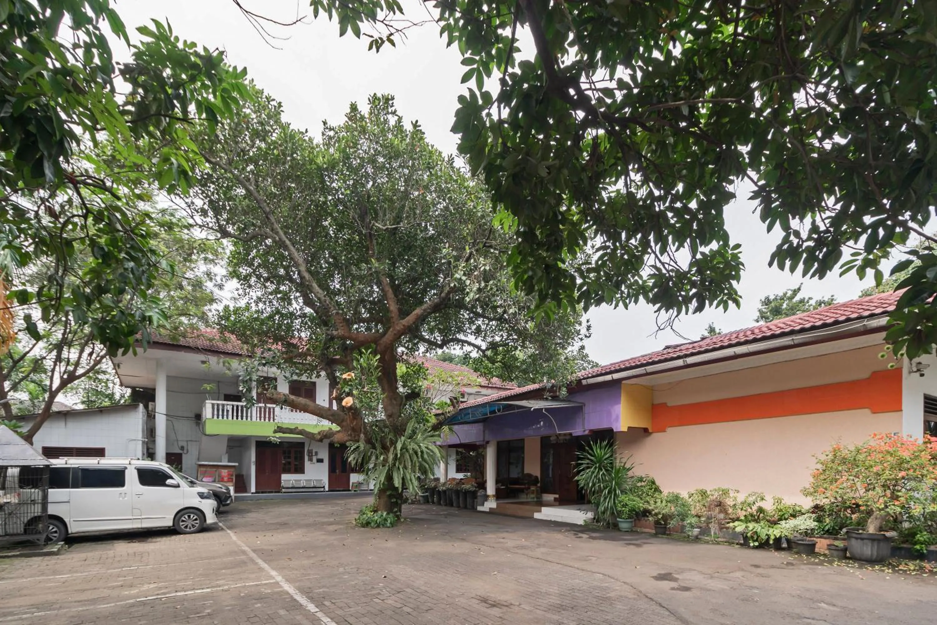 Urbanview Hotel Minongga Pondok Labu by RedDoorz