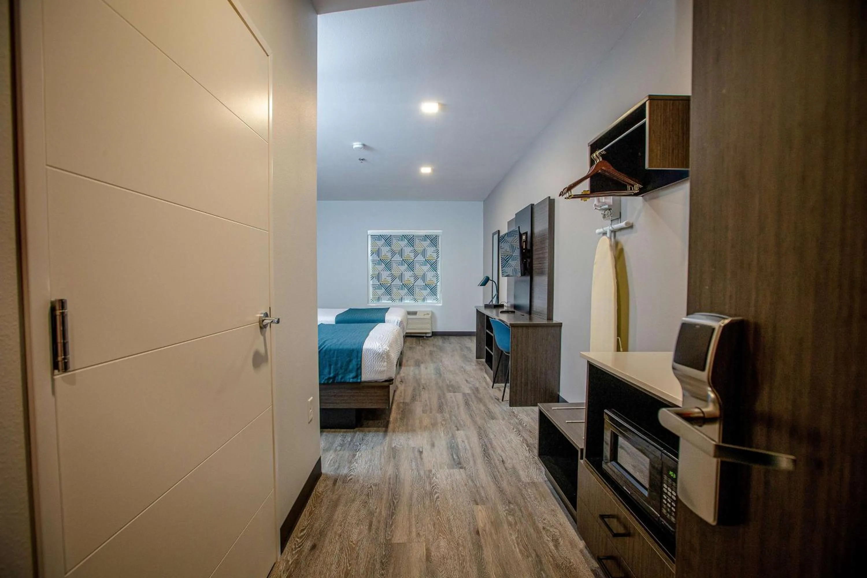 Photo of the whole room in Motel 6 North Platte, NE - East