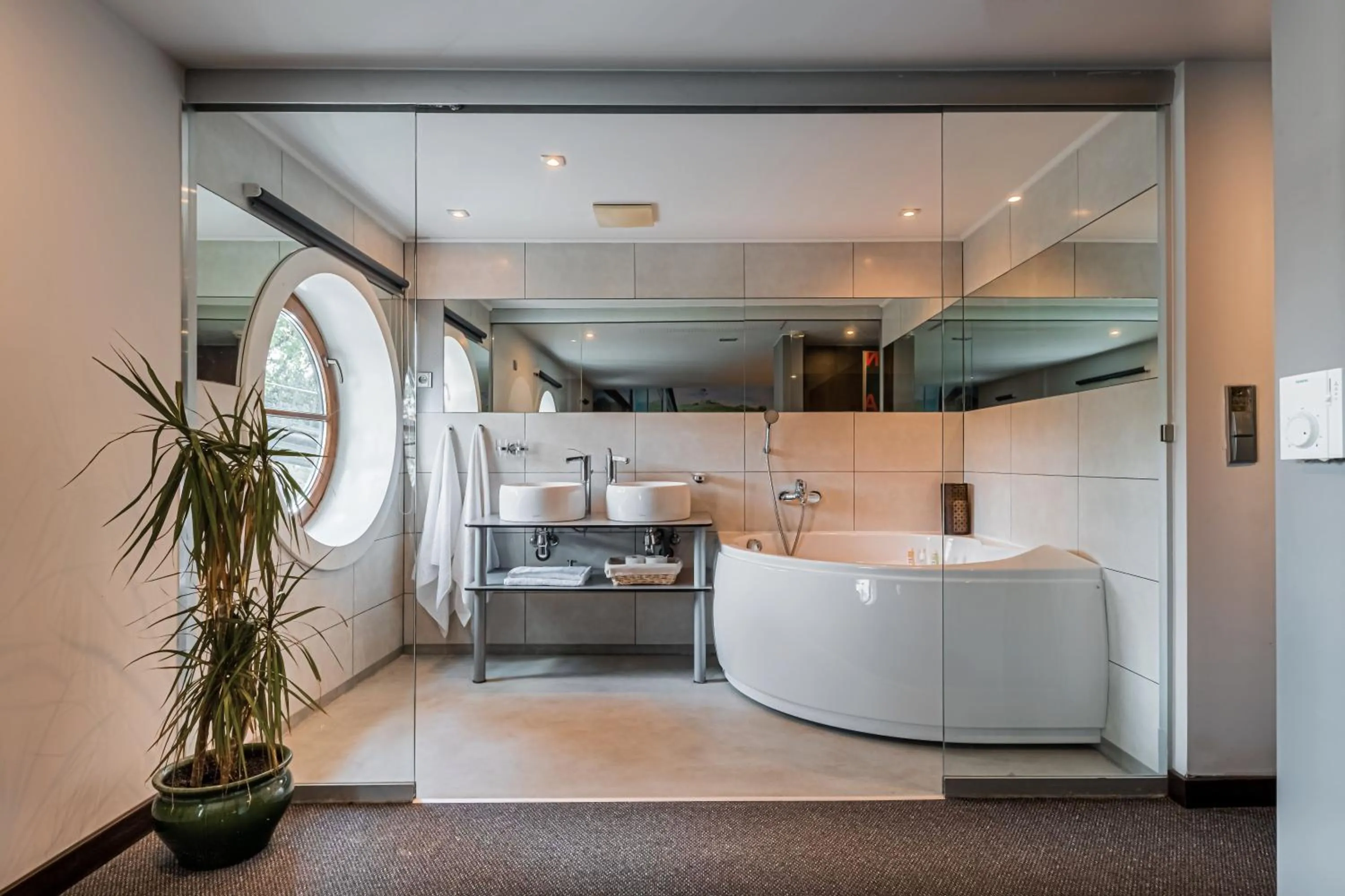 Bathroom in Botel Marina