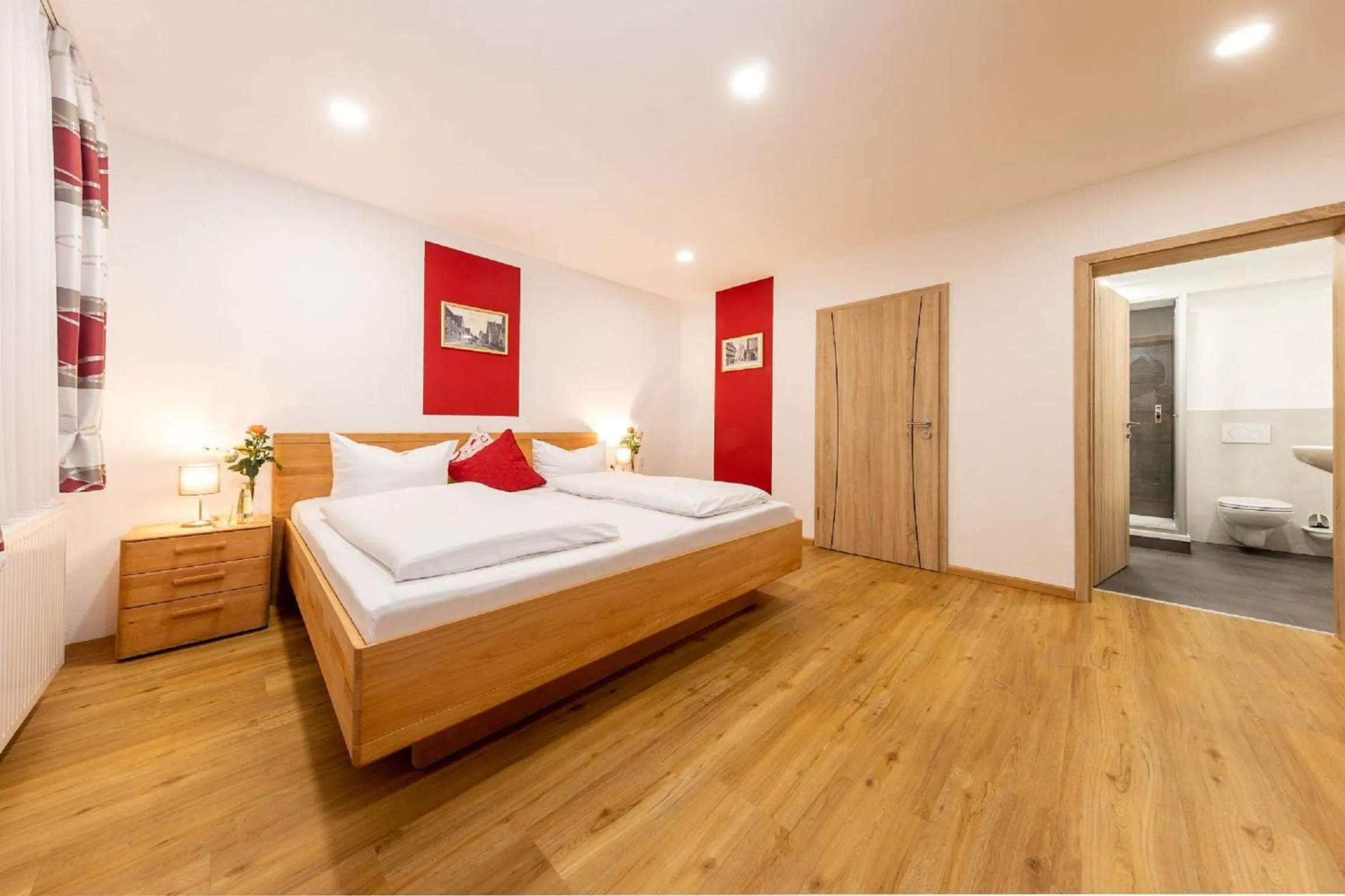 Bed in Hotel Restaurant Goldener Hirsch