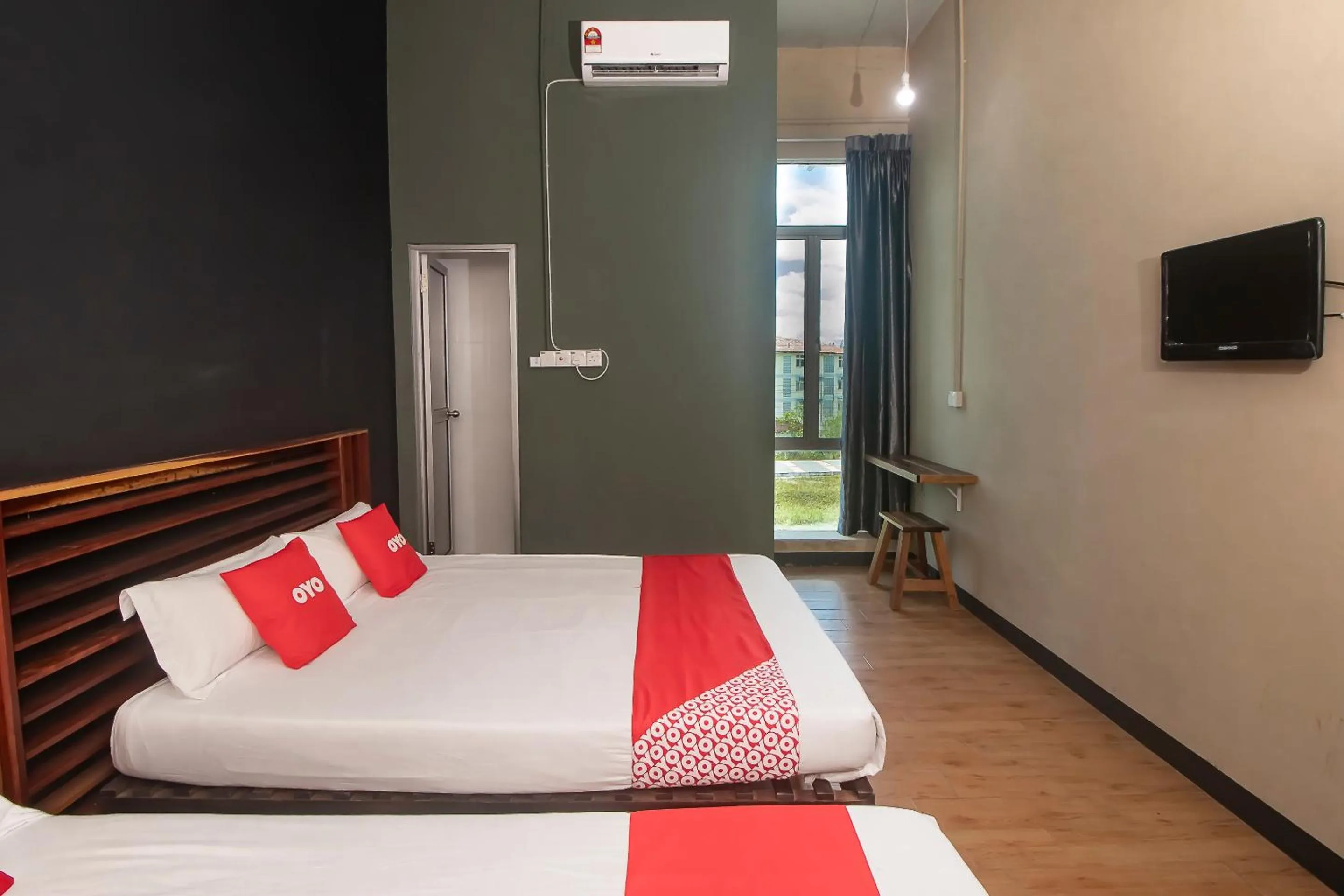 Bedroom, Bed in Hotel O Hi Inn 3