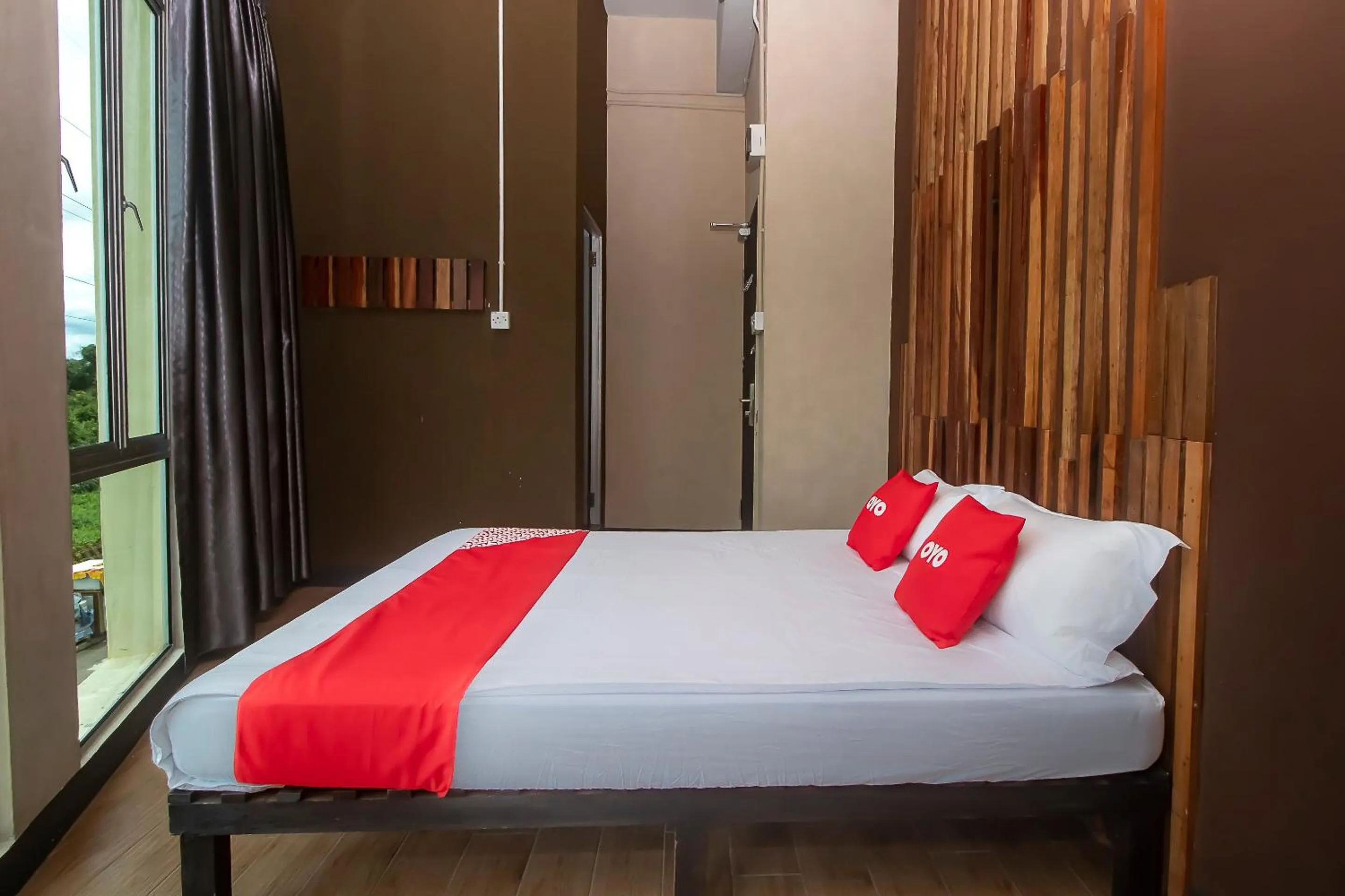 Bedroom, Bed in Hotel O Hi Inn 3