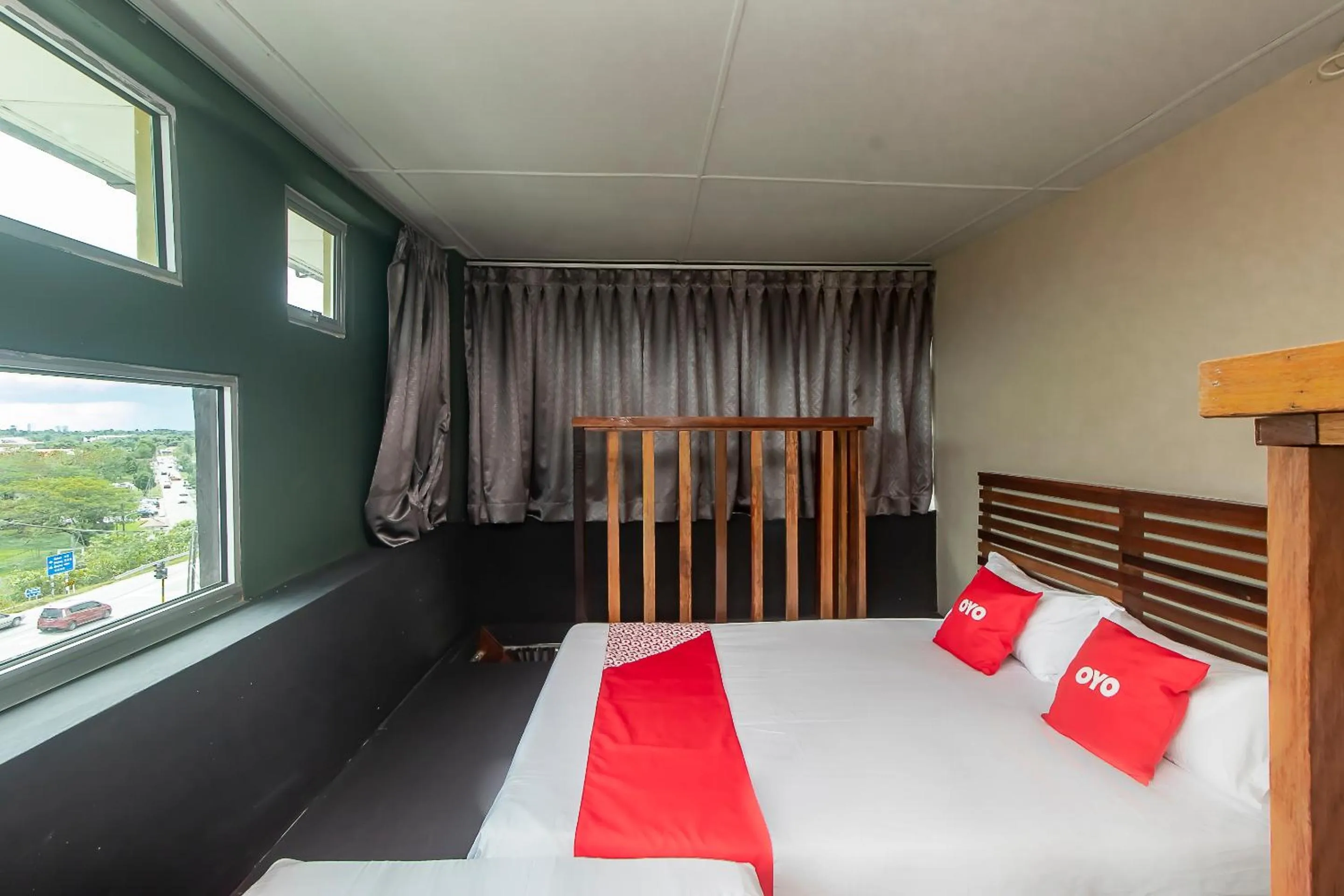 Bedroom, Bed in Hotel O Hi Inn 3