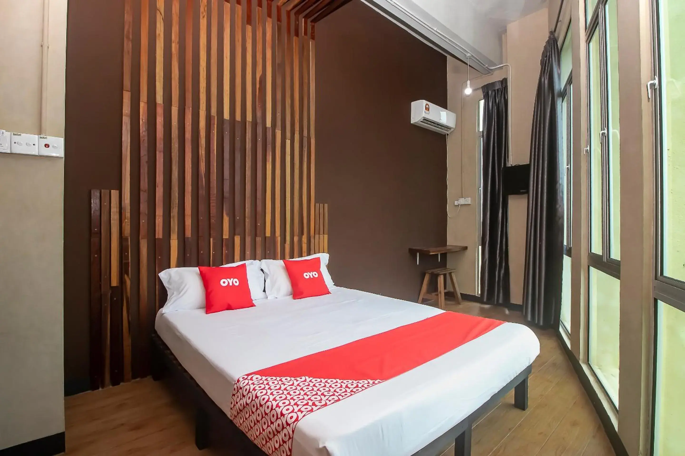 Deluxe Double Room in Hotel O Hi Inn 3 Deluxe Double Room in Hotel O Hi Inn 3