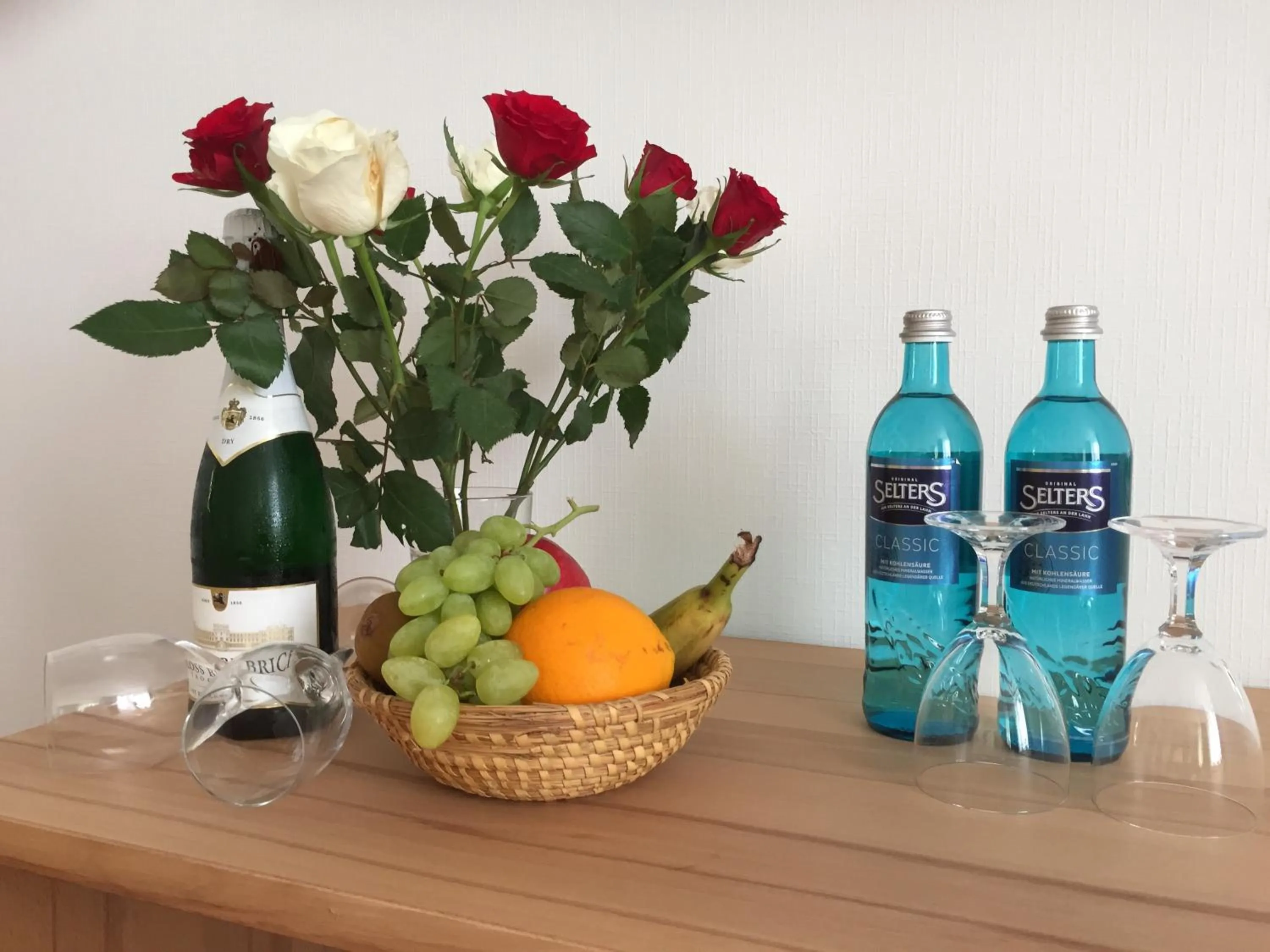 Food and drinks in HOTEL BIKE & HIKE