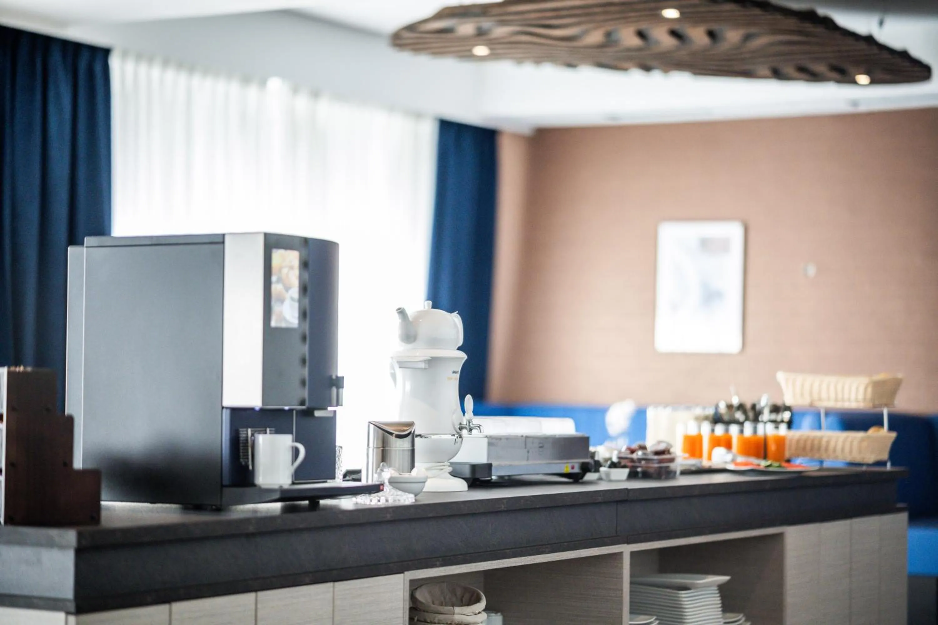 Restaurant/places to eat in Liebig Hotel