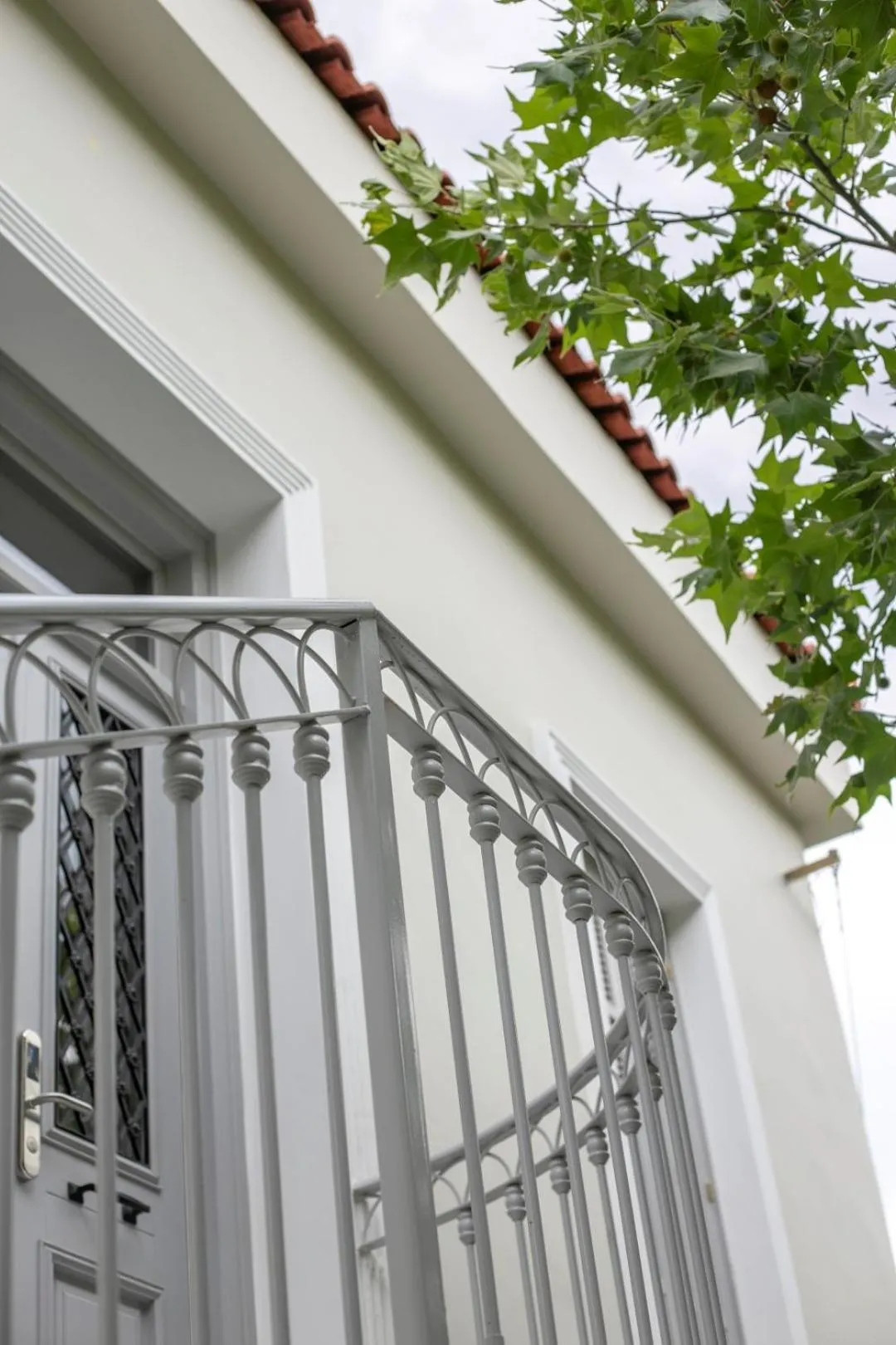 Photo of the whole room in Acropolis Vision