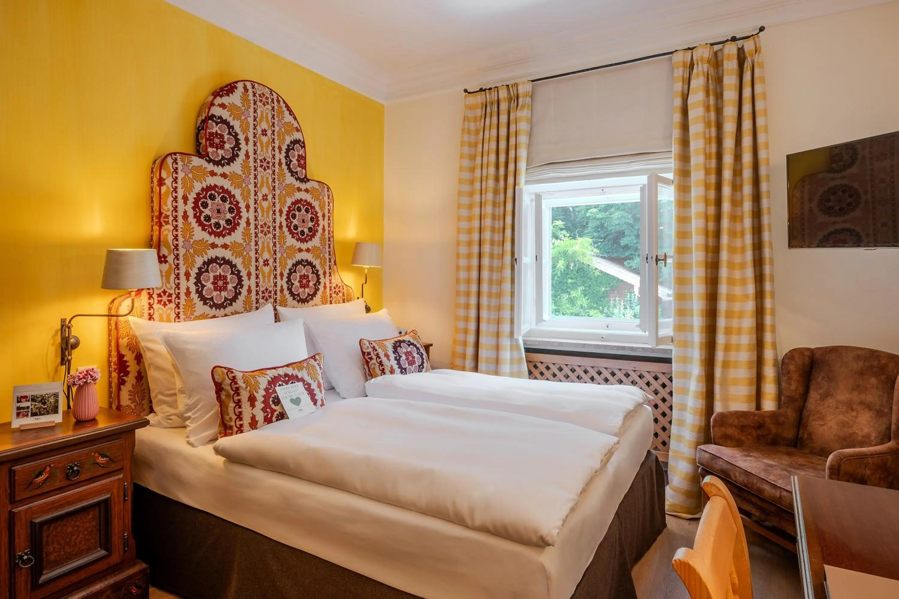 Photo of the whole room, Bed in Brauereigasthof-Hotel Aying