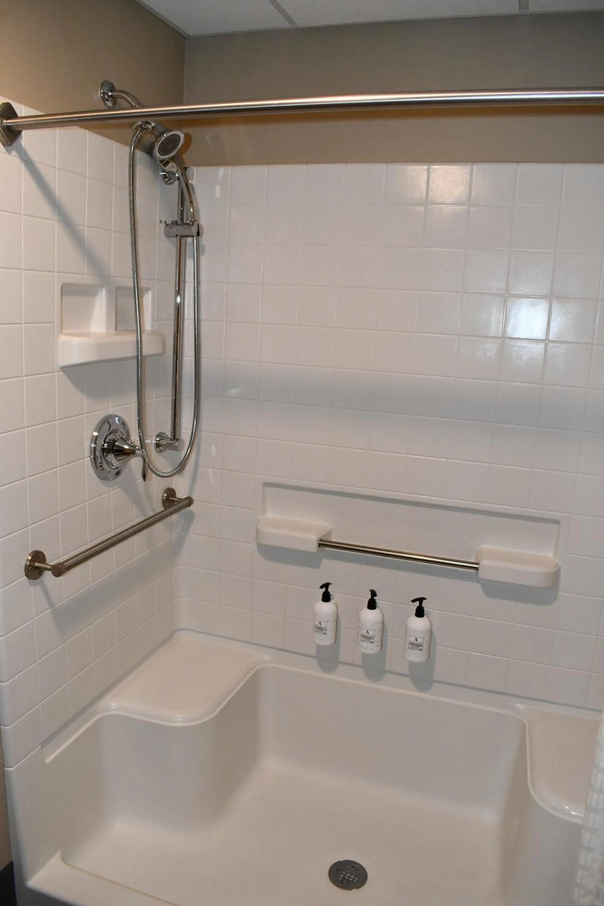 Bathroom in Cobblestone Inn & Suites - Trenton