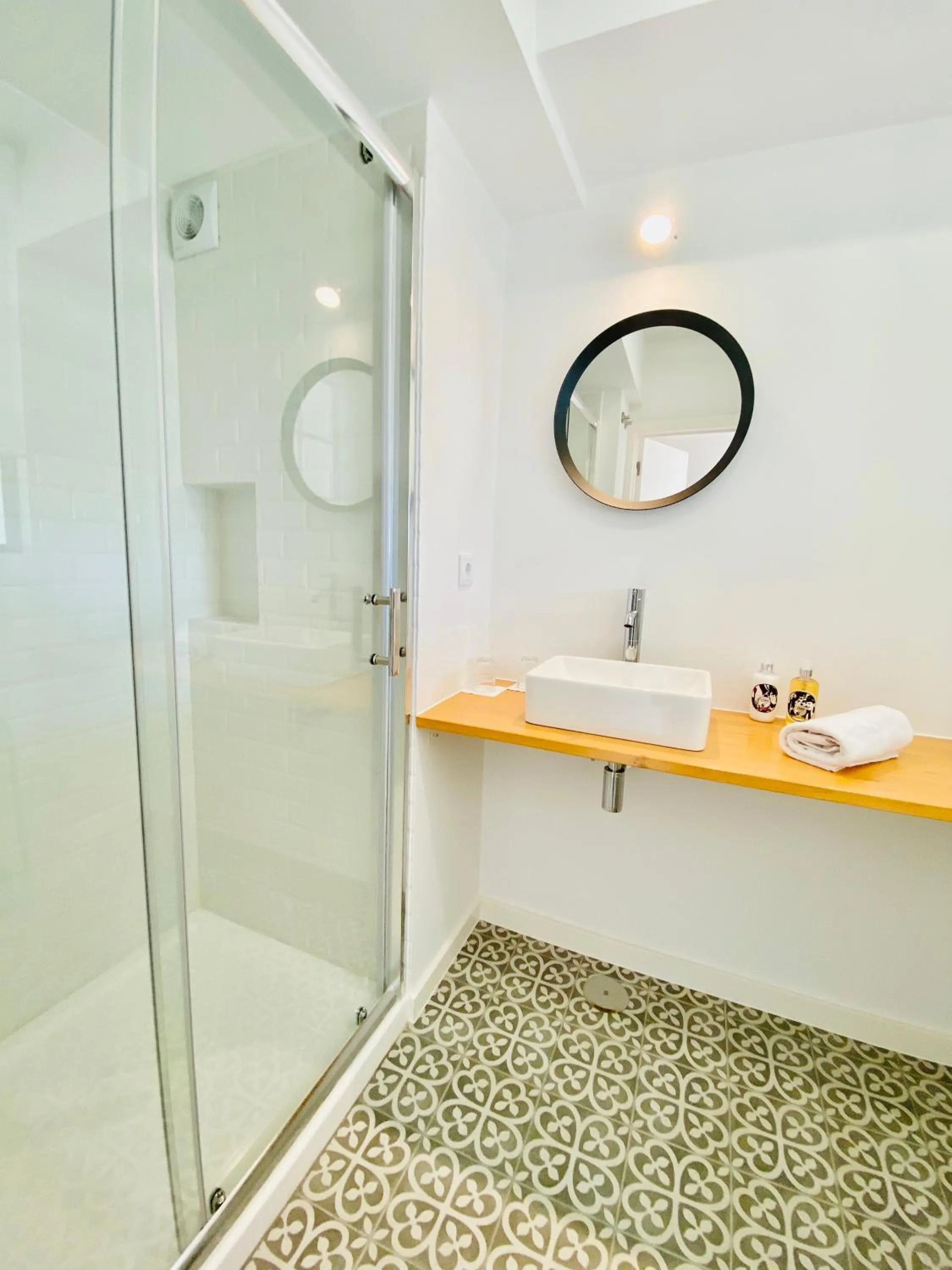 Bathroom in The Postcard Avenue