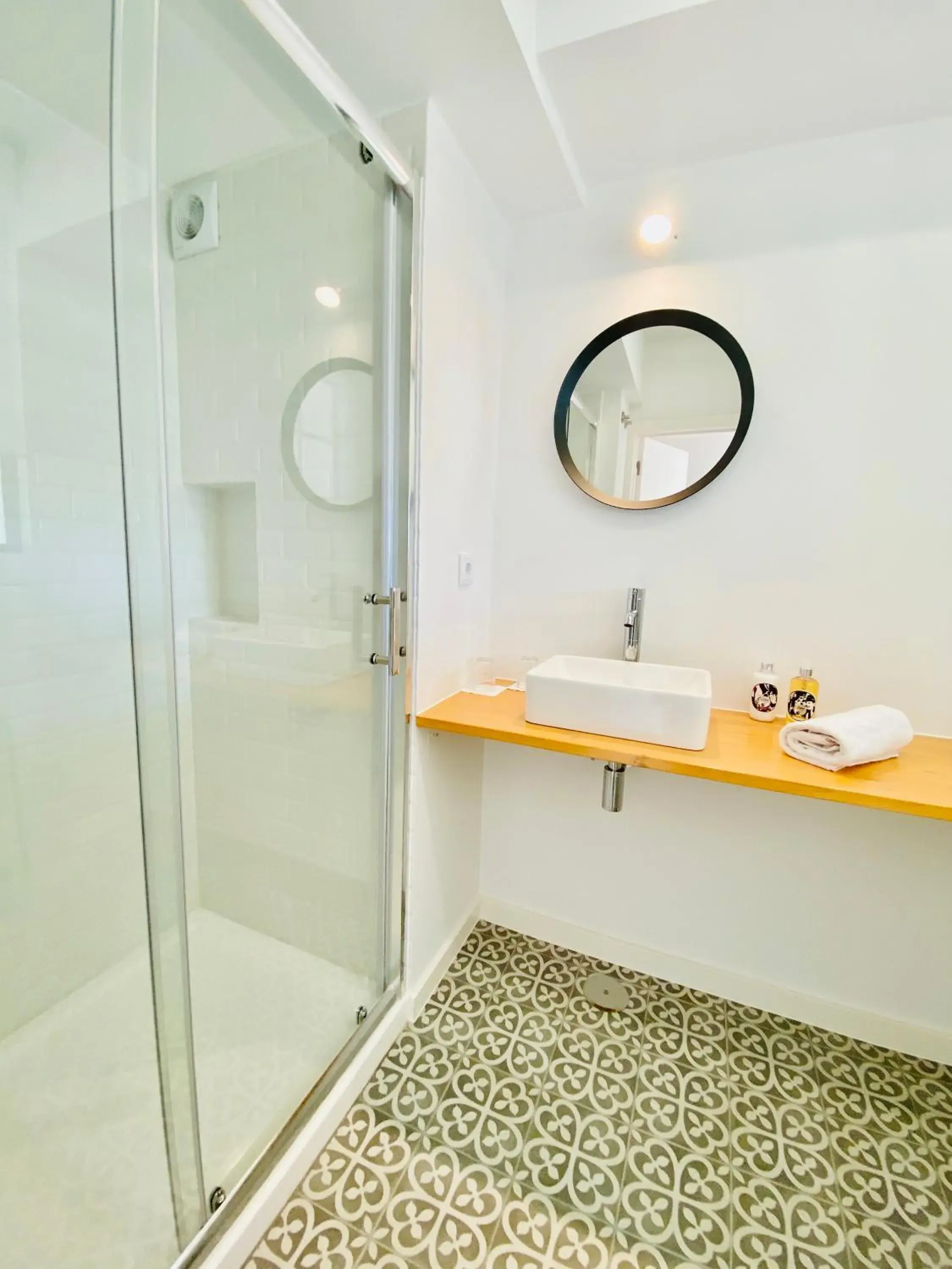 Deluxe Double Room in The Postcard Avenue Deluxe Double Room in The Postcard Avenue