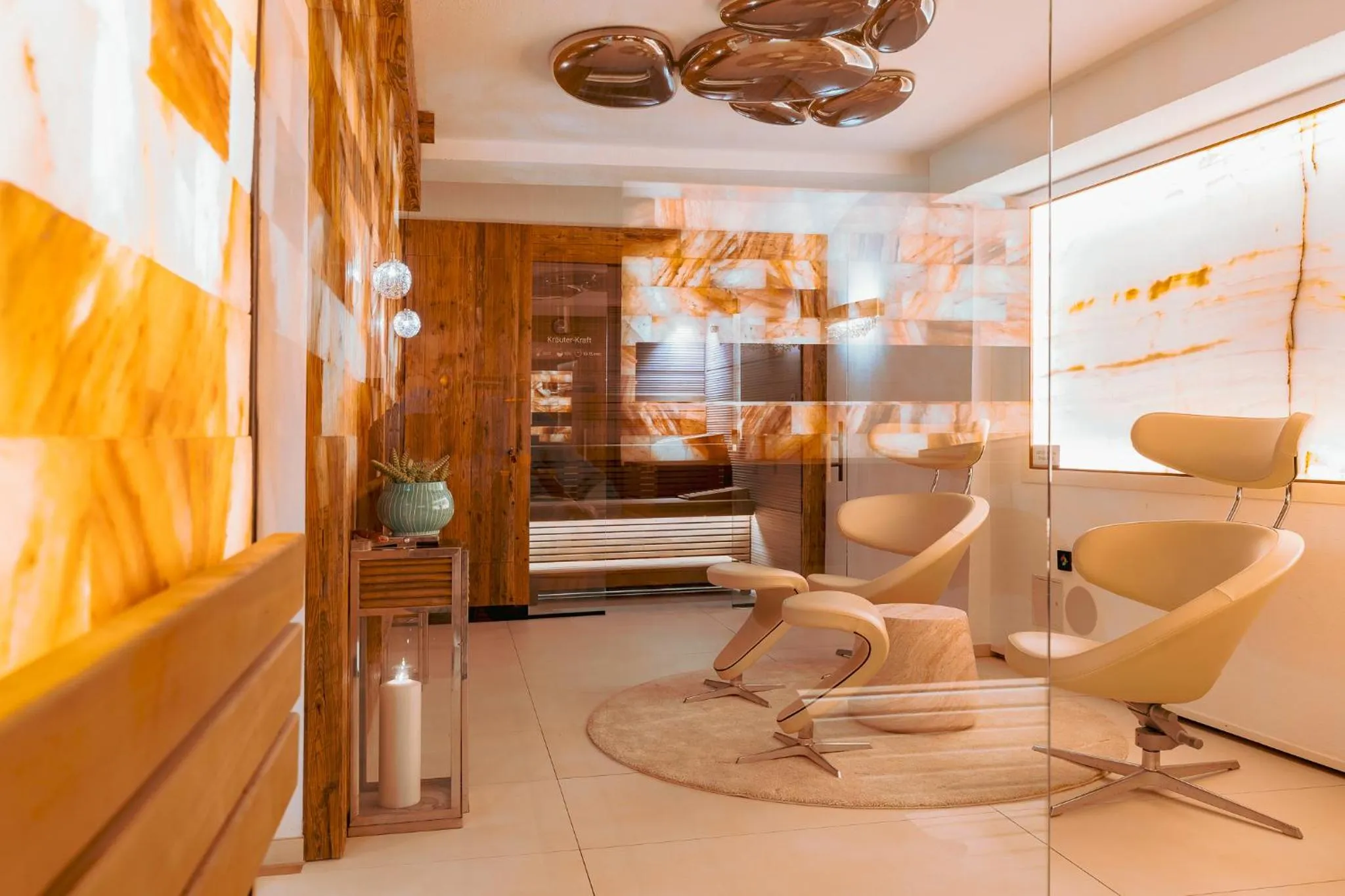 Sauna in YachtHotel Helvetia Spa- und Wellnessdomizil