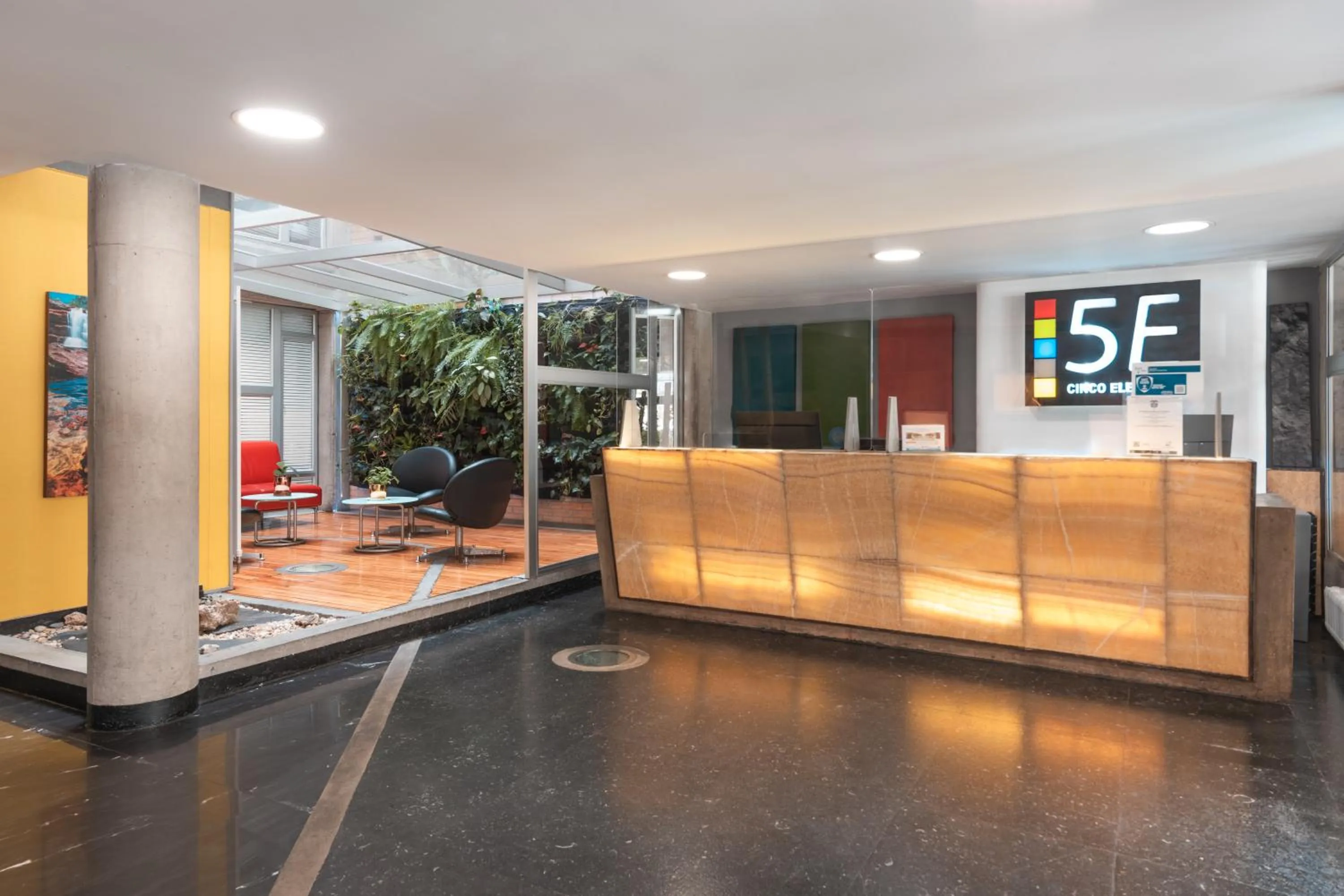 Property building in Hotel 5 Elementos Corferias by HBP