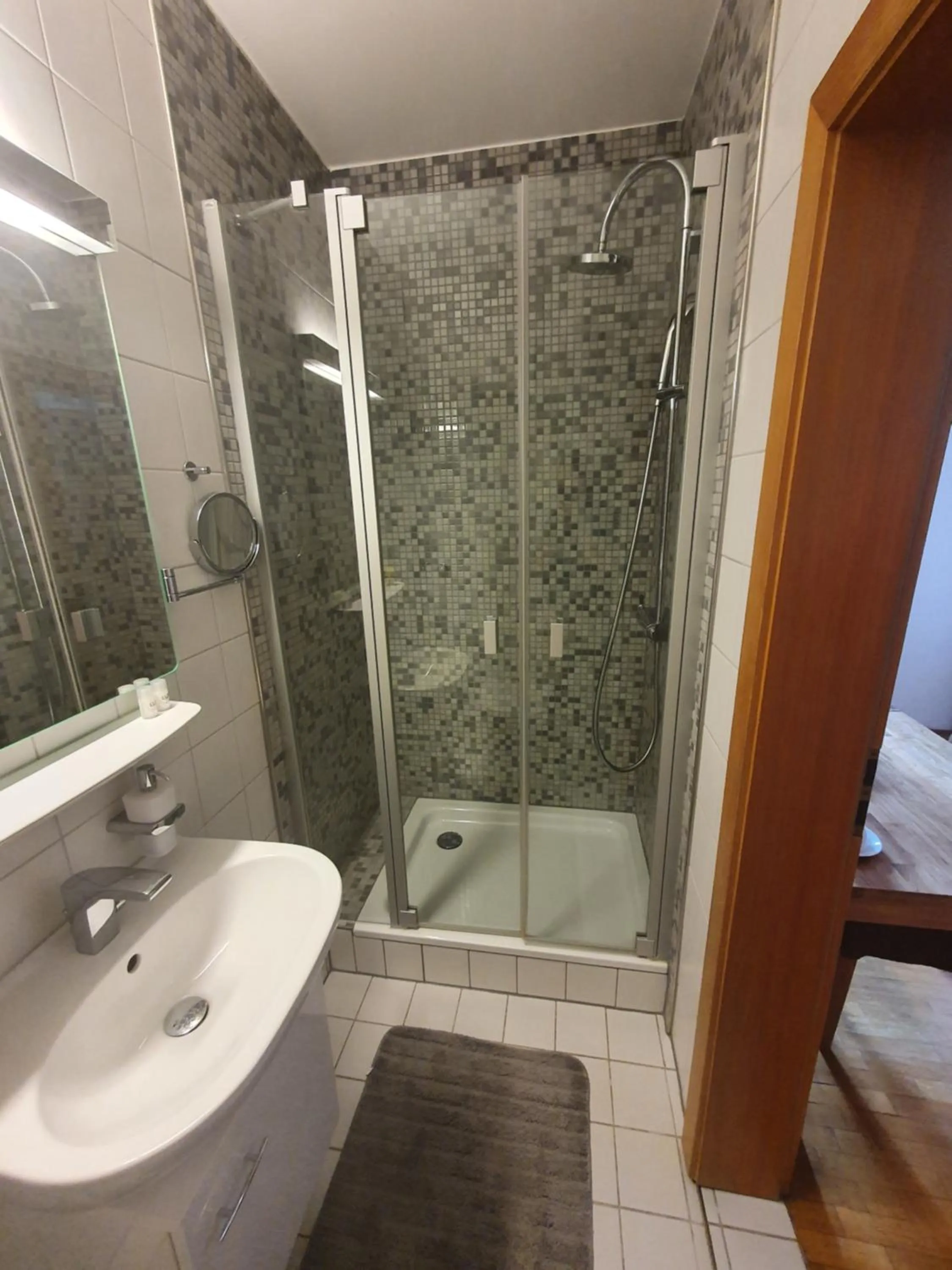 Bathroom in Gasthof Alte Post