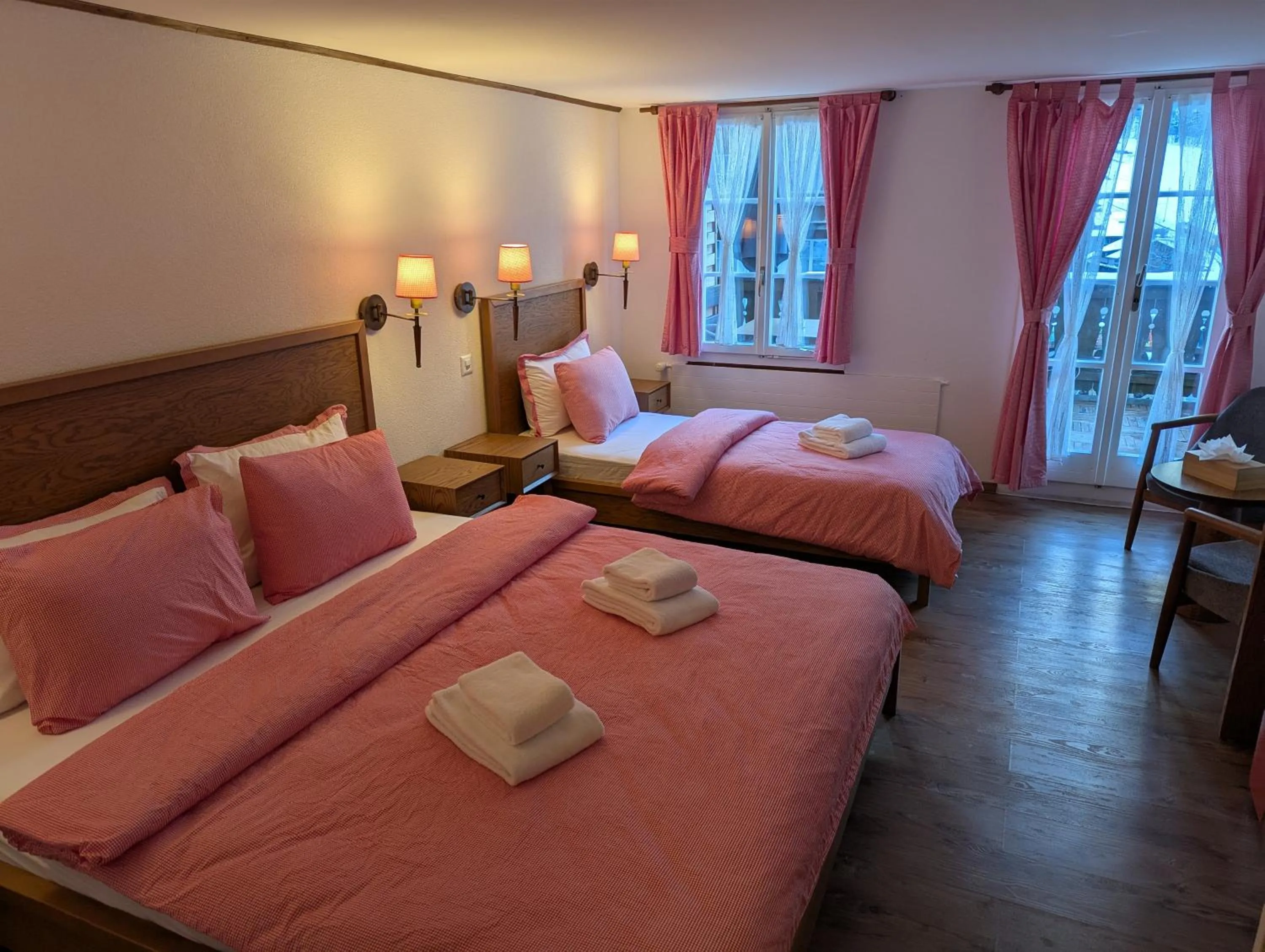 Bed in Hotel Schützen Lauterbrunnen