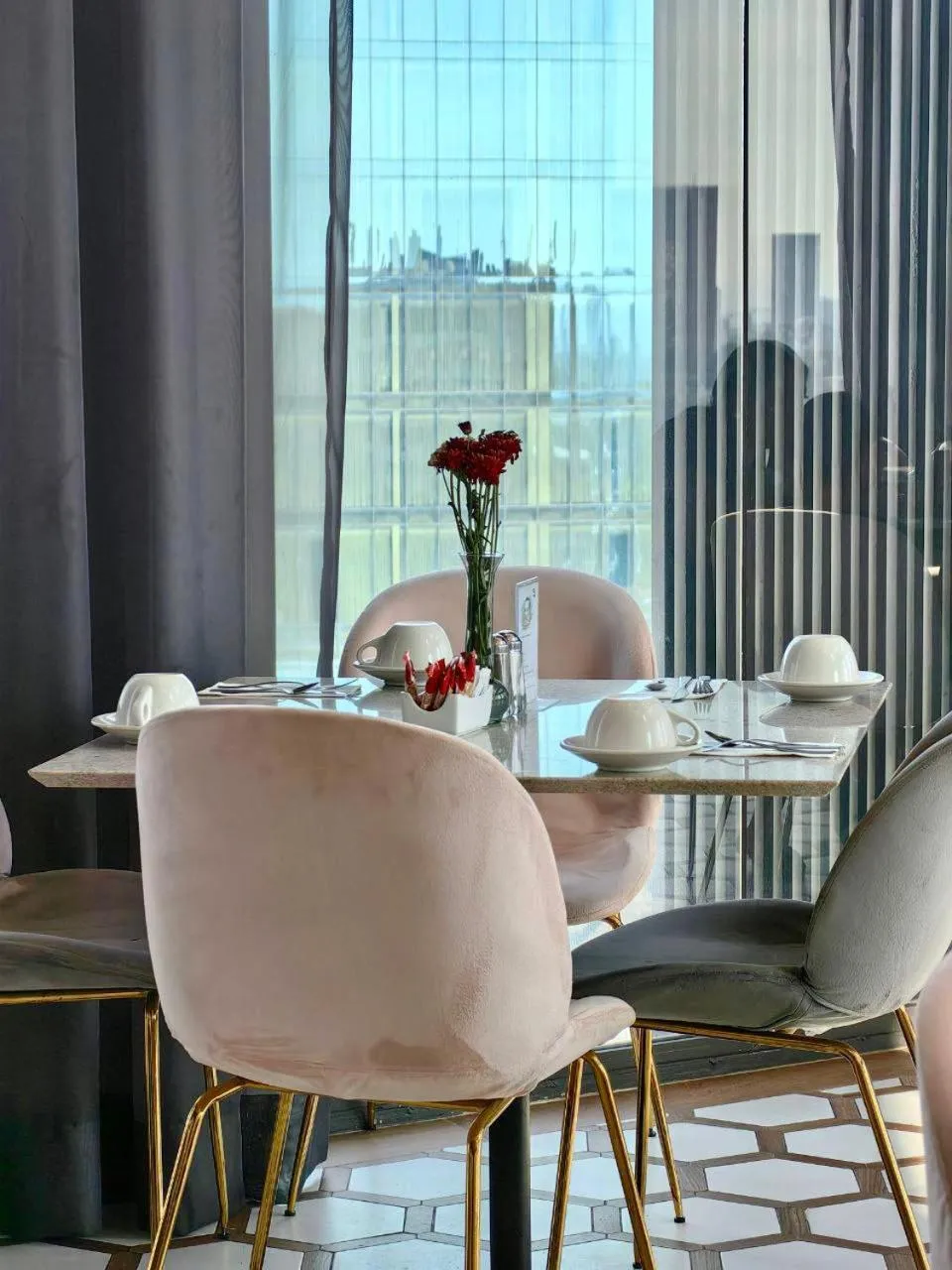 Restaurant/places to eat in Becquer Hotel Guadalajara