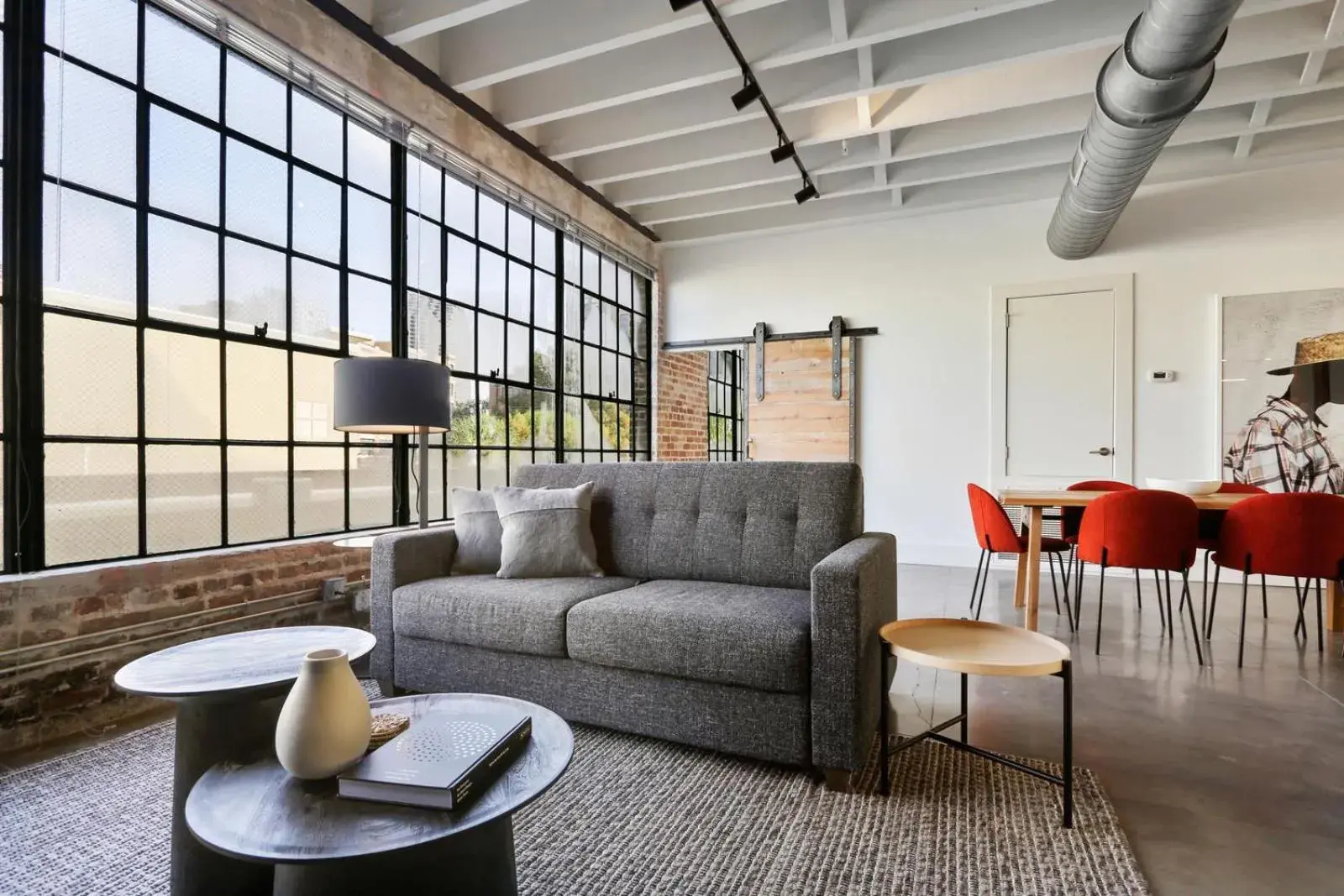 Three-Bedroom Apartment in Roami at Motorworks Three-Bedroom Apartment in Roami at Motorworks