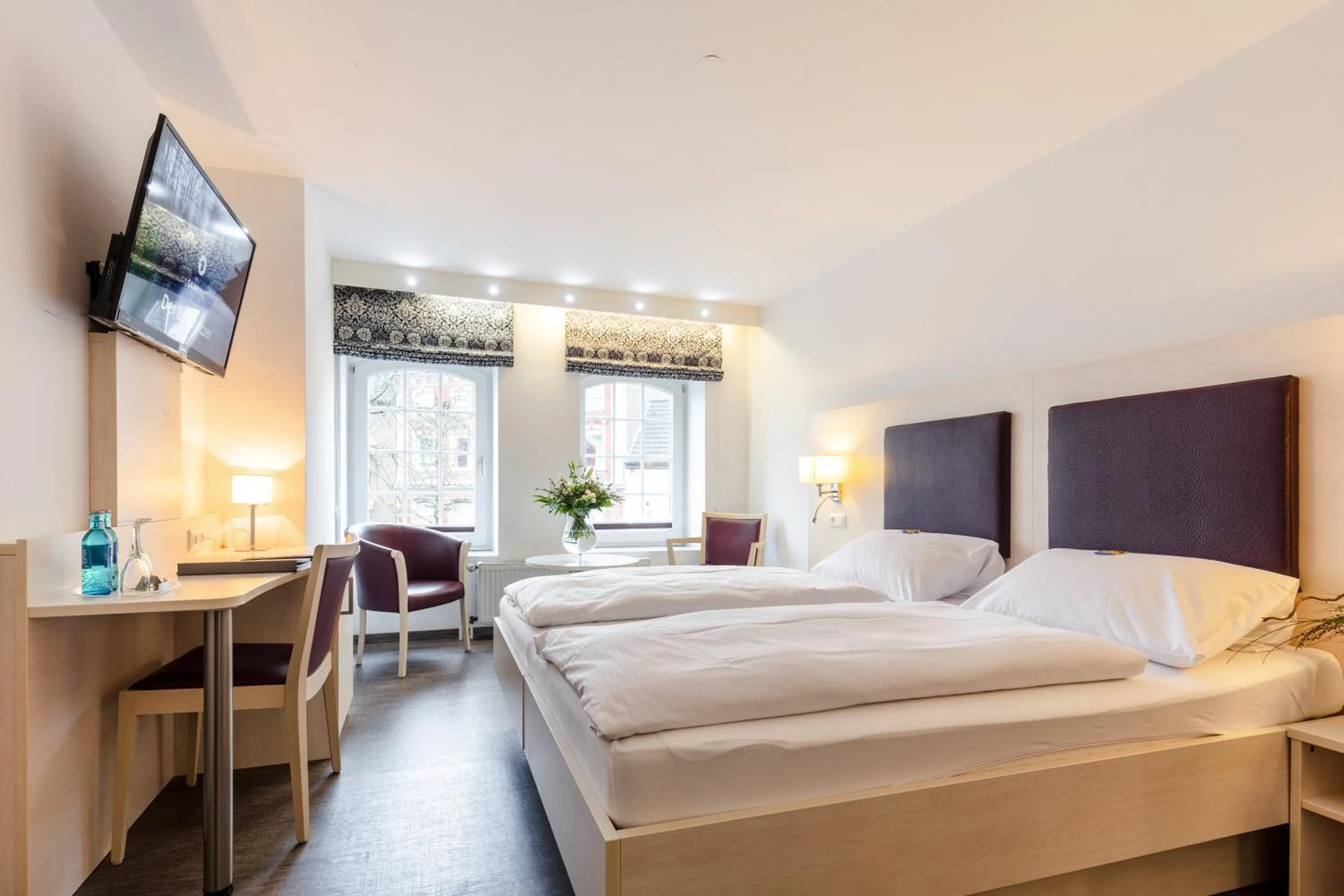 Bed in Hotel Bedburger Mühle