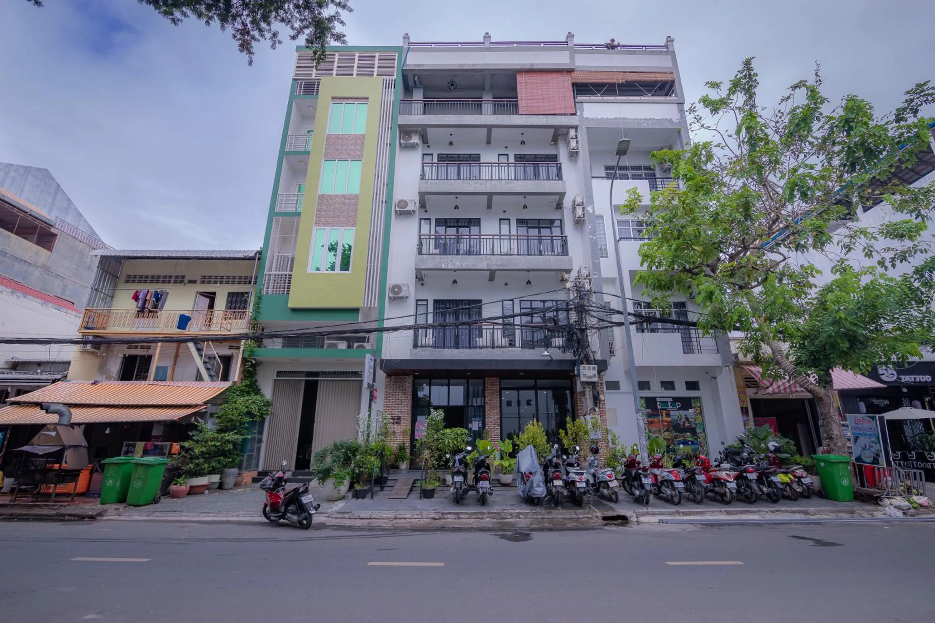 Property building in Pooltop Phnom Penh