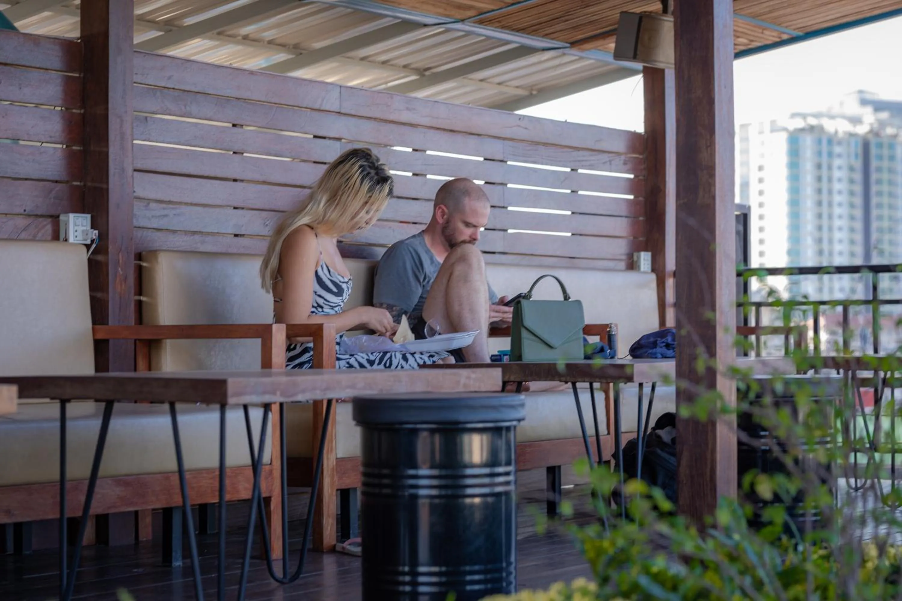 Restaurant/places to eat in Pooltop Phnom Penh