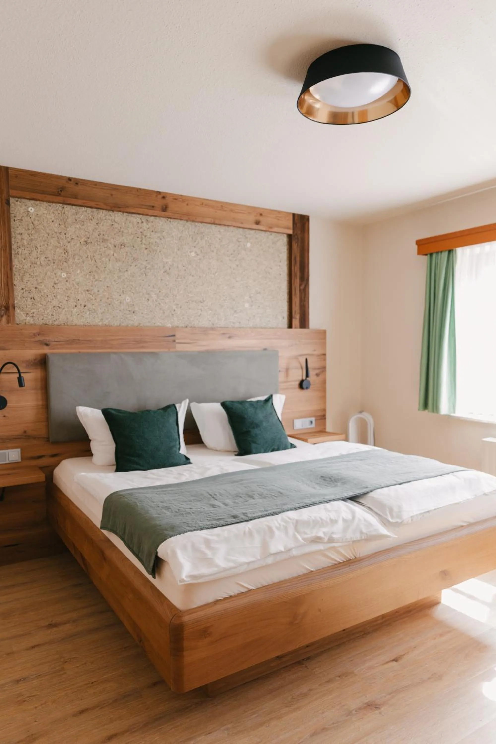 Bed in Zur Margarethenmühle - Landgasthof und Waldhotel