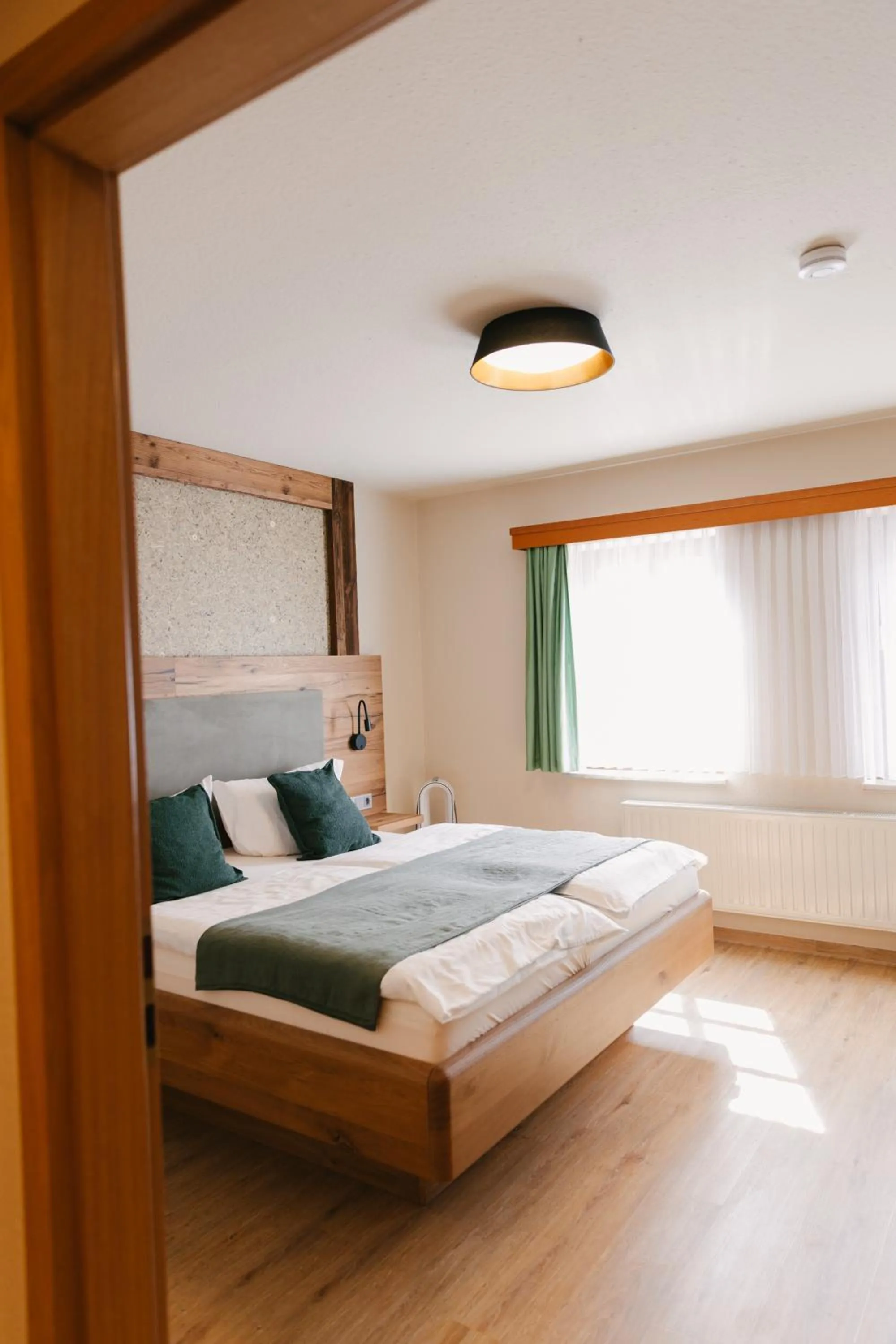 Bed in Zur Margarethenmühle - Landgasthof und Waldhotel