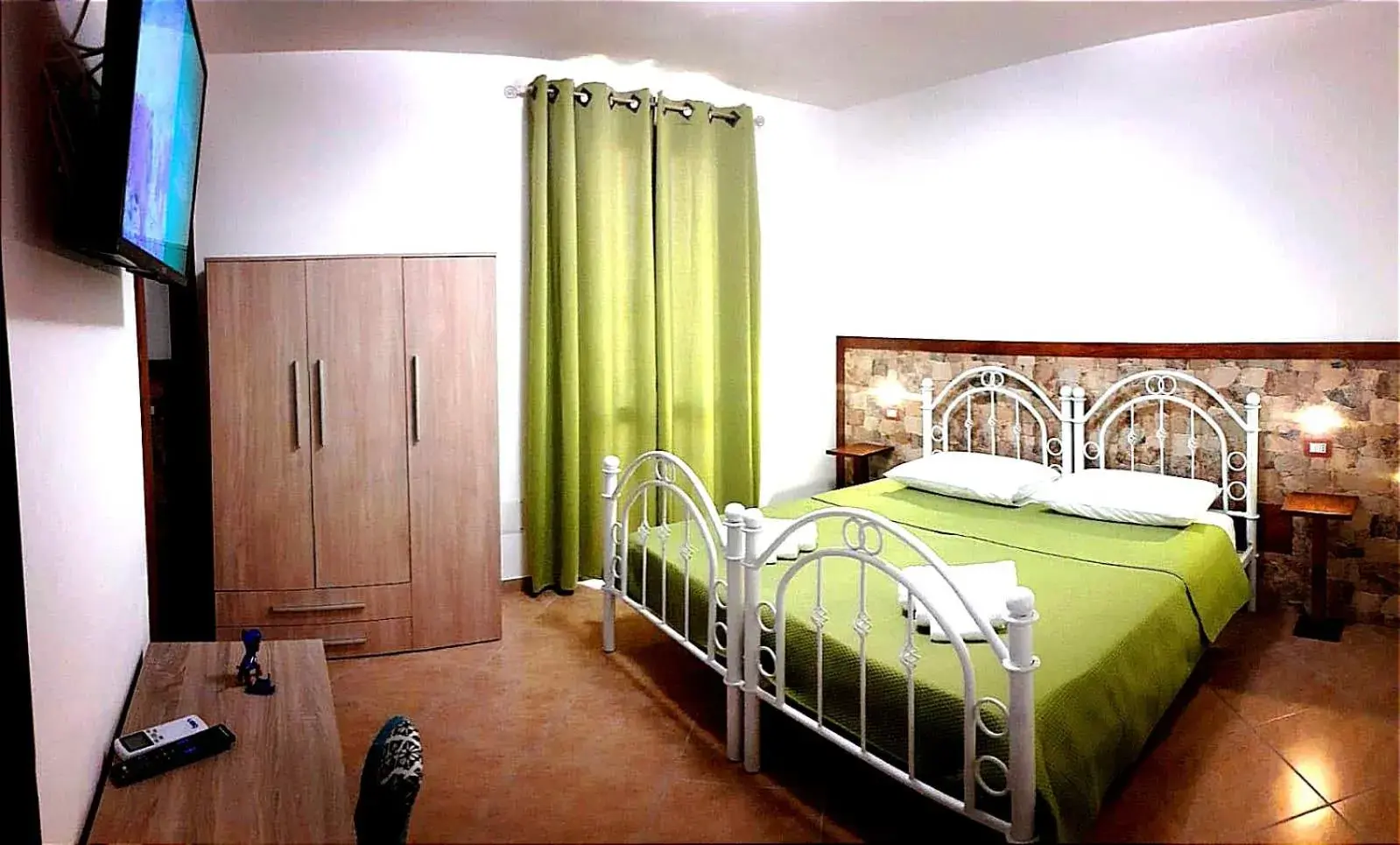 Deluxe Quadruple Room in B&B Mamuthones Deluxe Quadruple Room in B&B Mamuthones