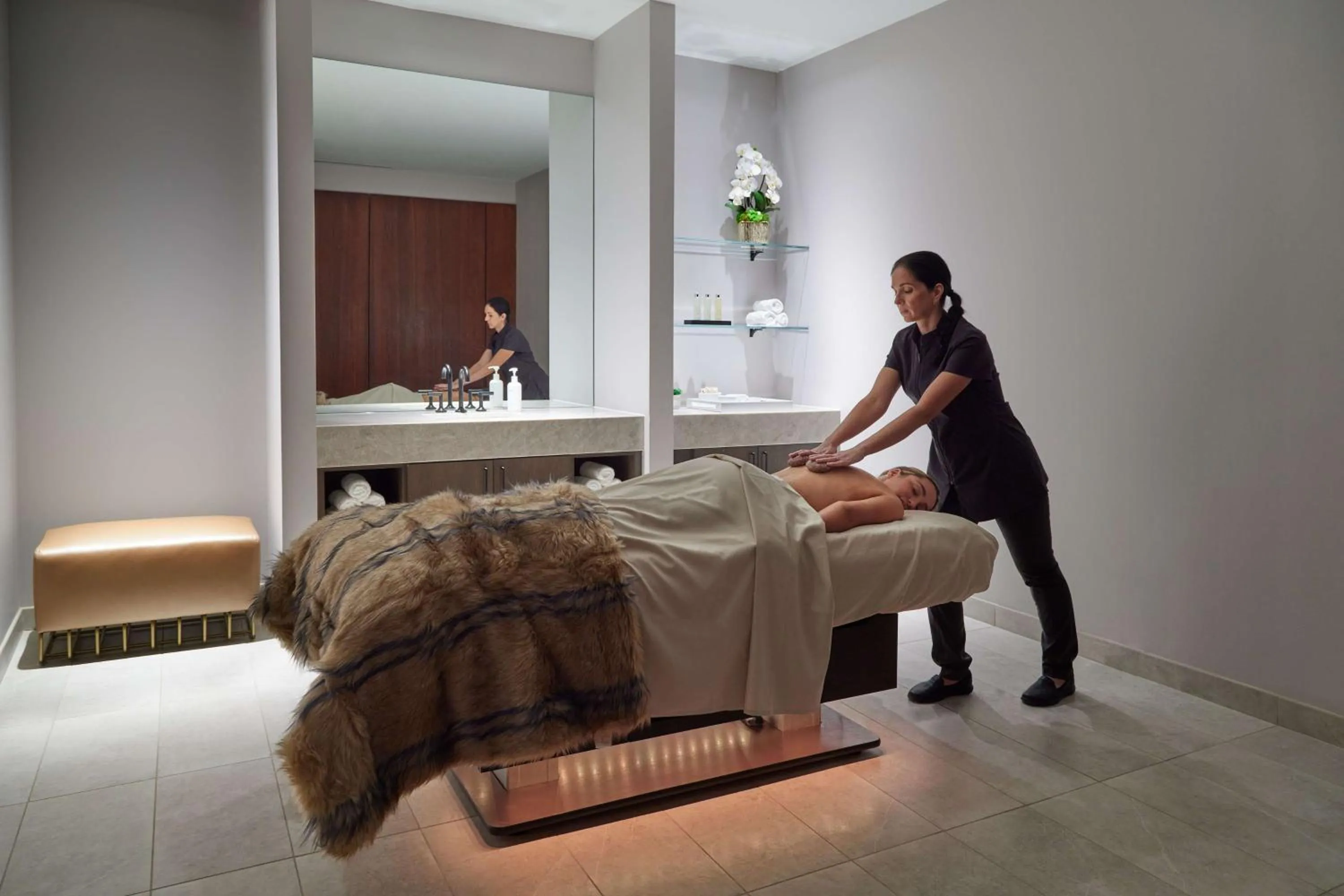 Massage in Thompson Dallas, by Hyatt