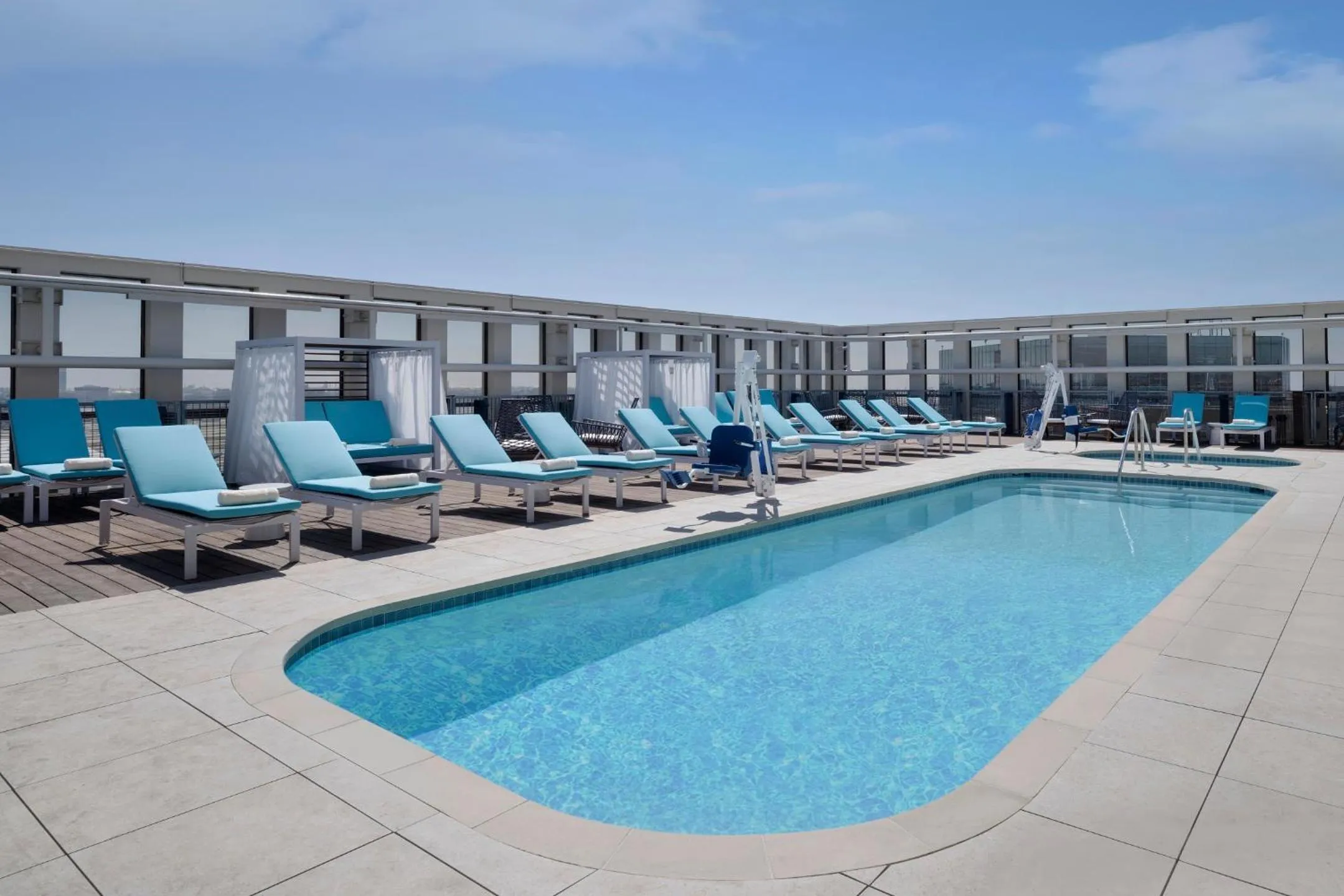 Swimming pool in Hyatt Place LAX/Century BLVD