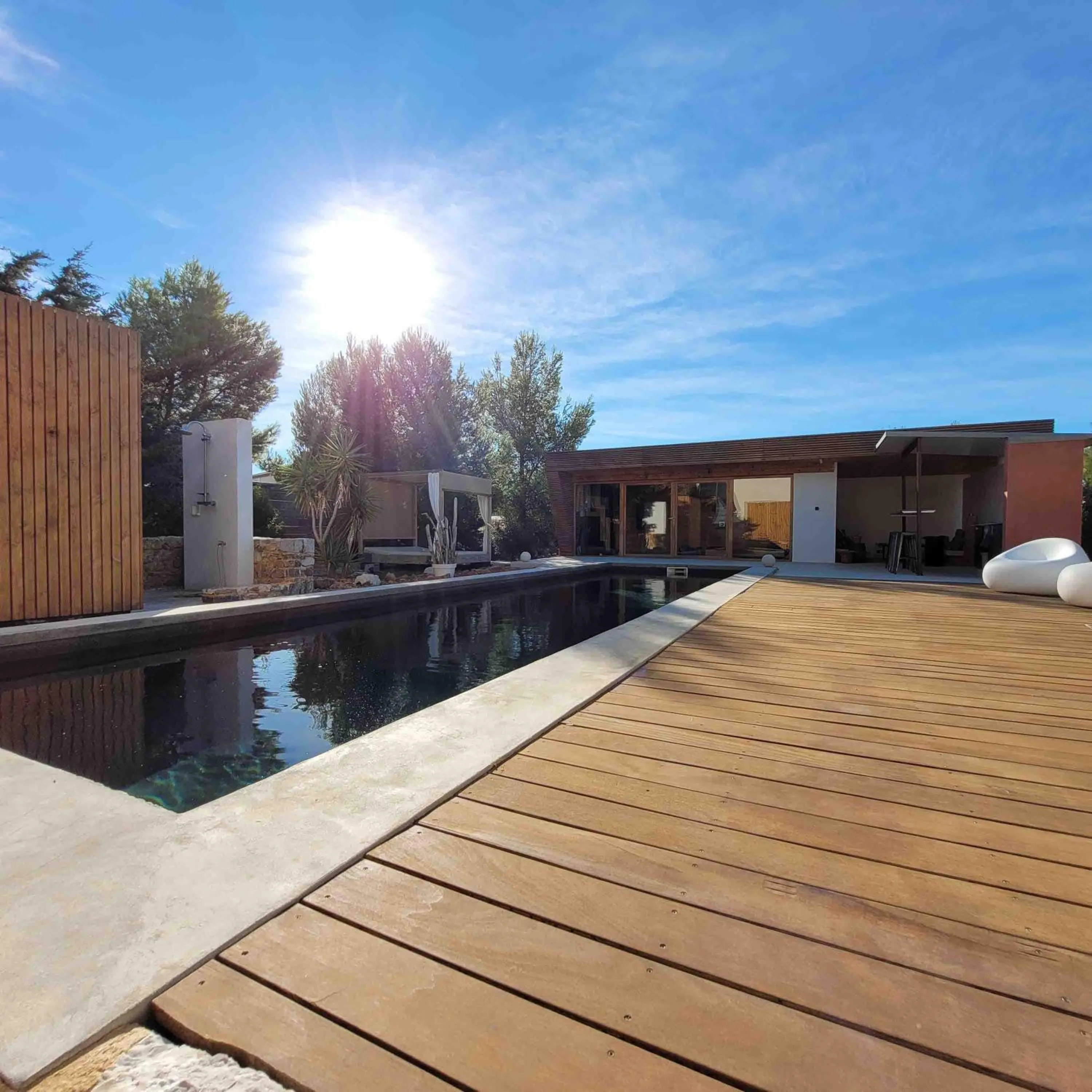 Swimming pool in 4u Bed & Spa