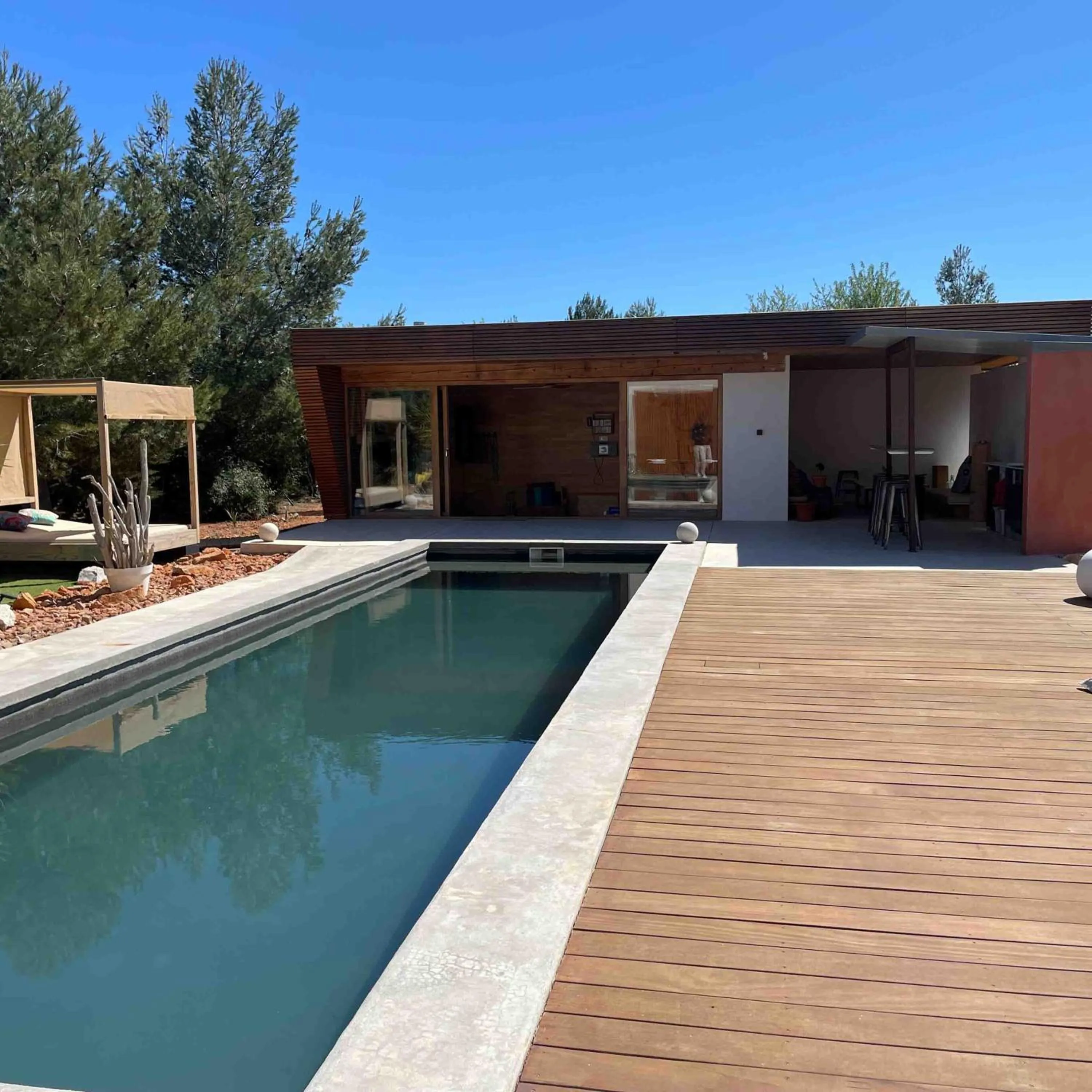 Swimming pool in 4u Bed & Spa