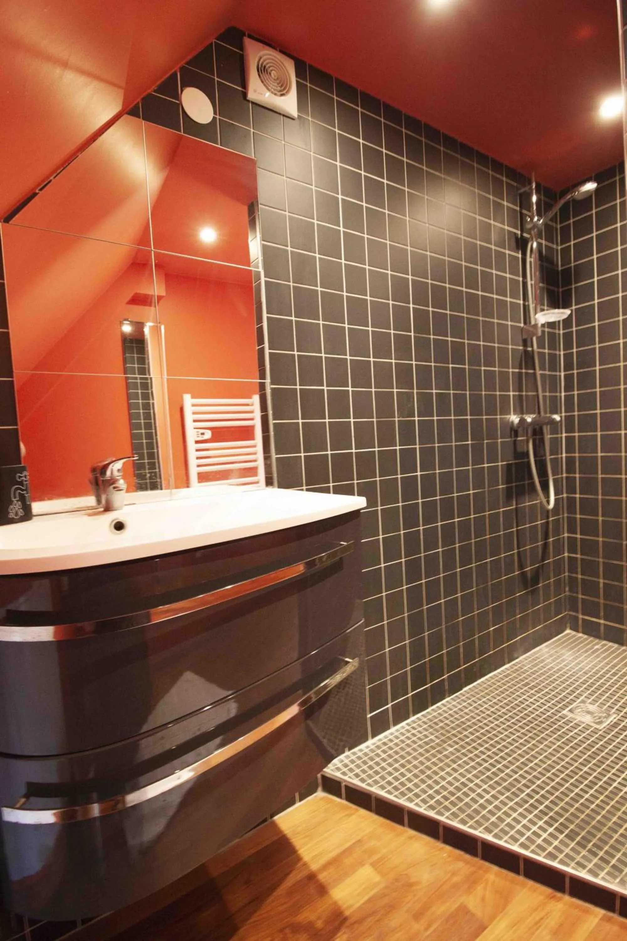 Bathroom in La Cour de Berthe Est