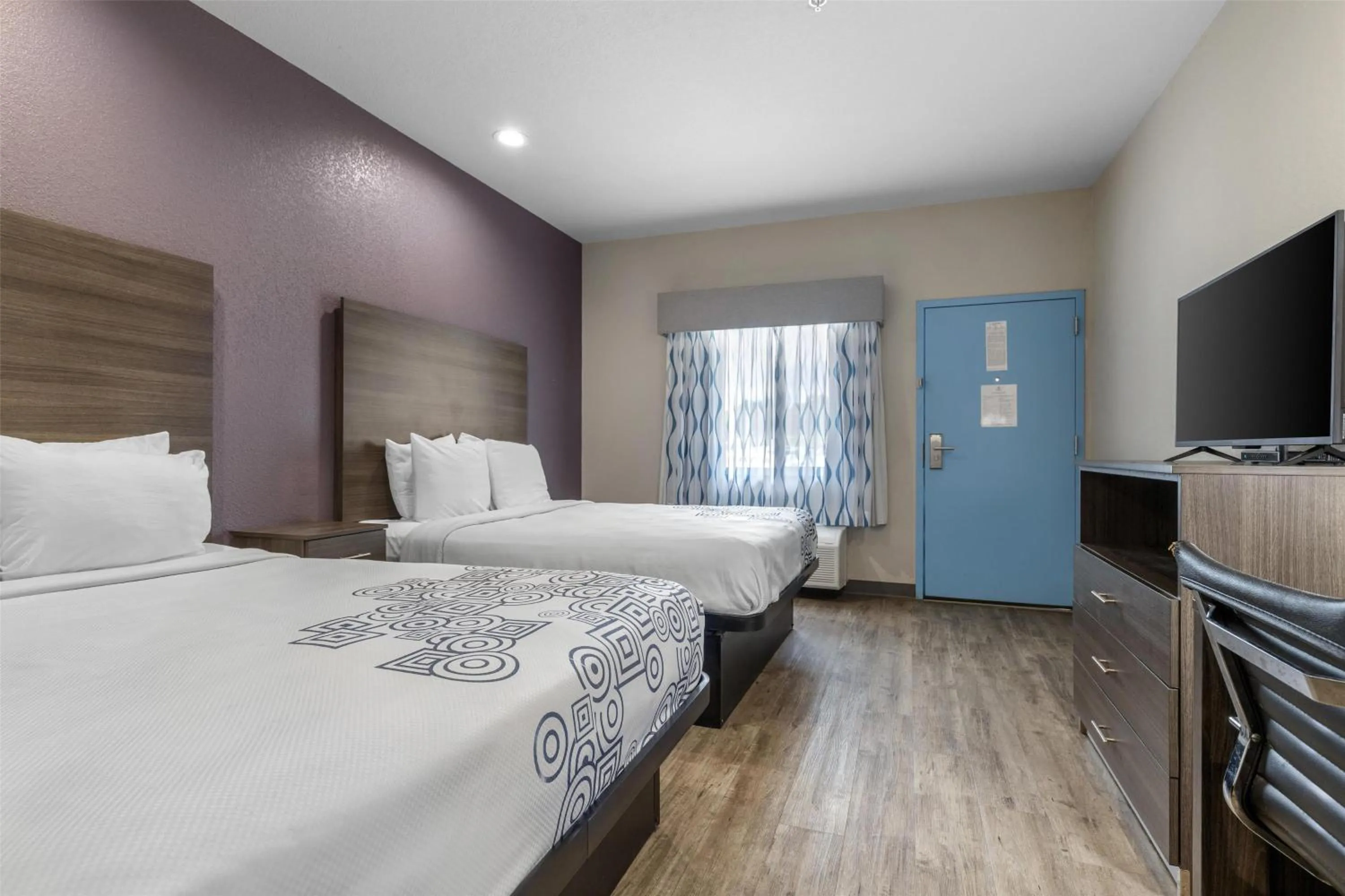 Bedroom, Bed in SureStay Plus Hotel by Best Western Ada