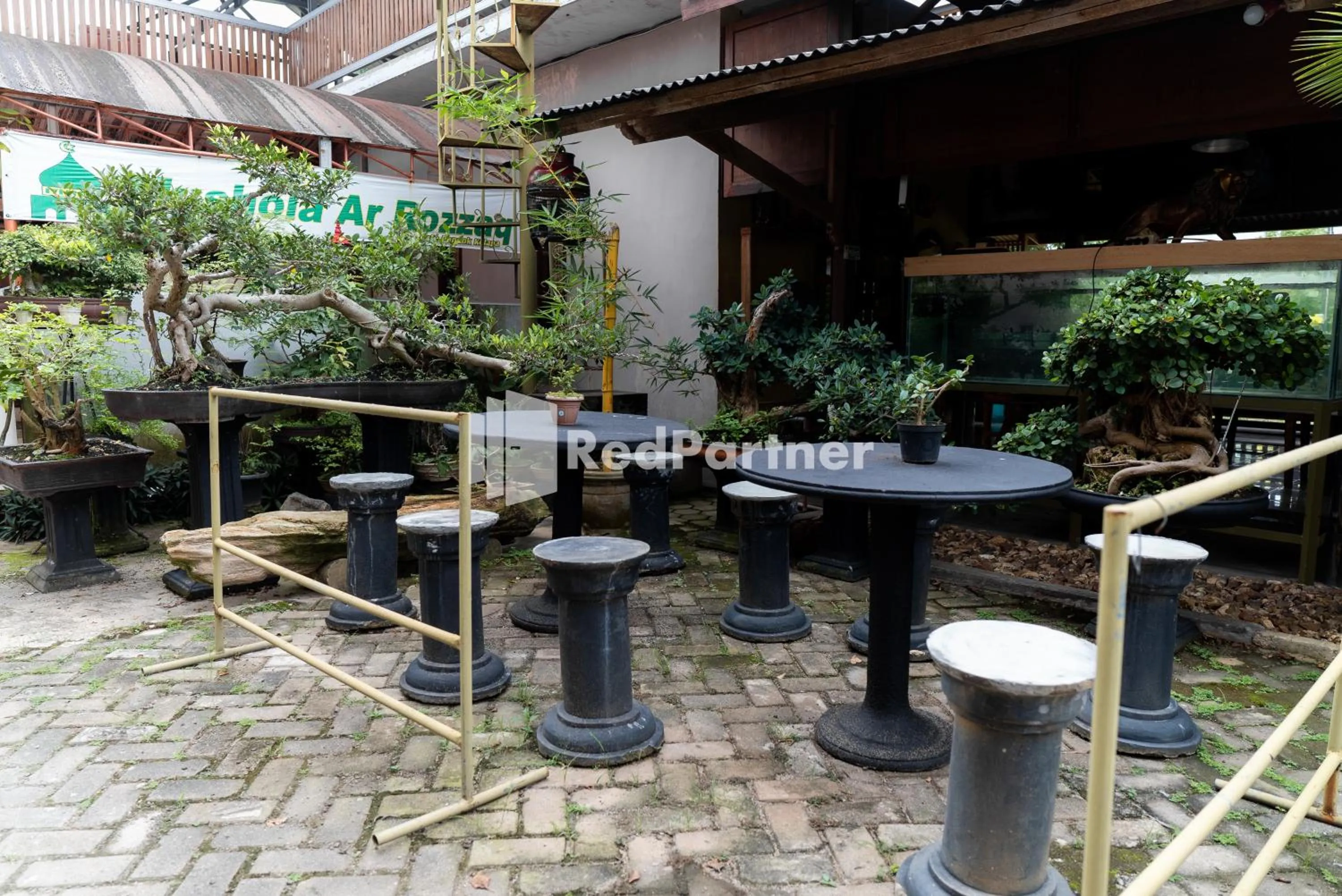 Patio in Pondok Kelapa Homestay near Unila Lampung RedPartner